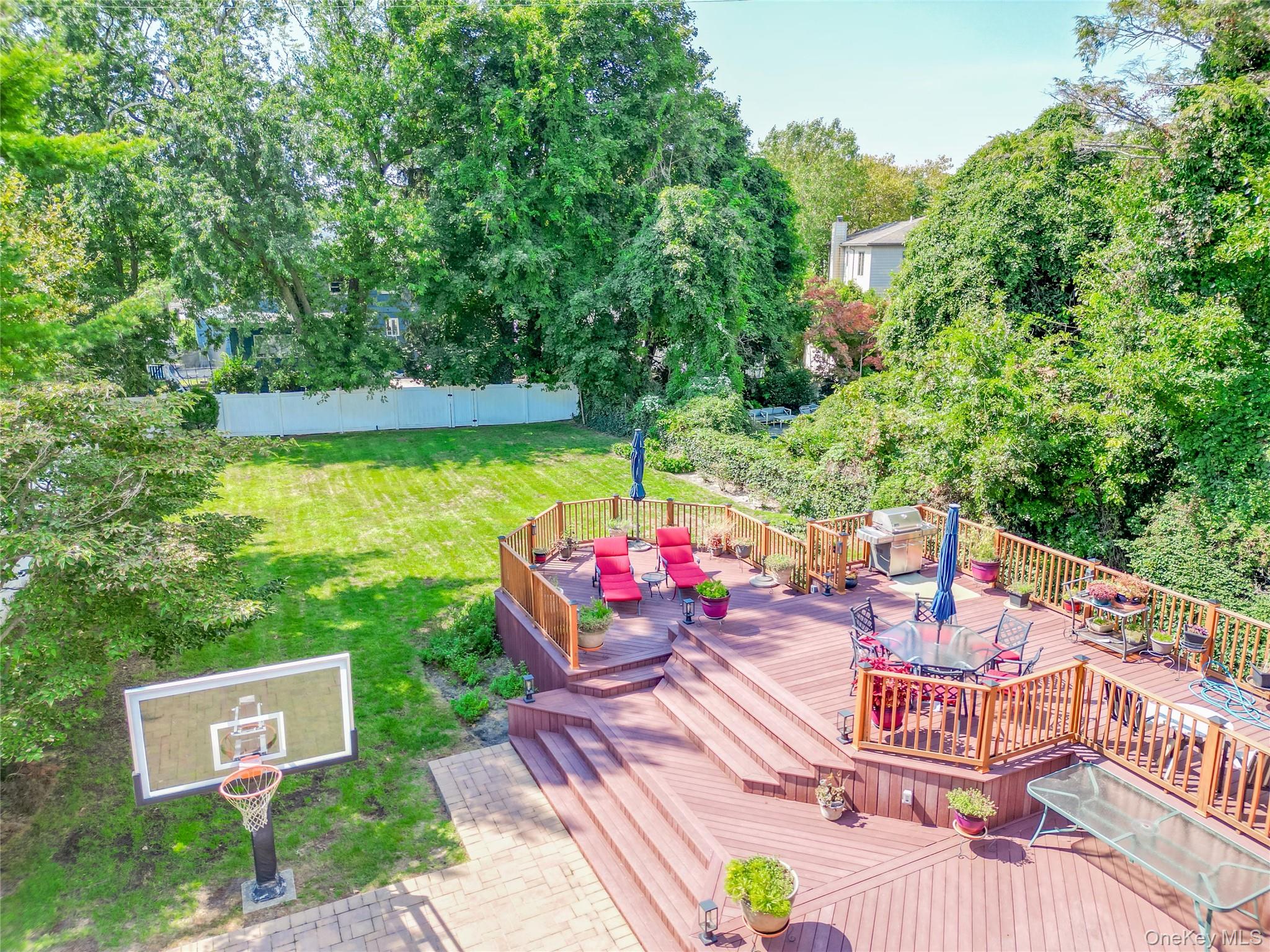 553 Amherst Drive, Woodmere, NY 11598