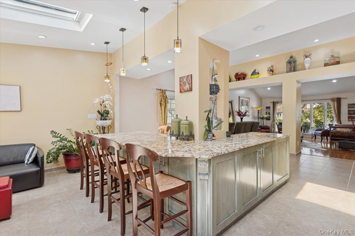 553 Amherst Drive, Woodmere, NY 11598