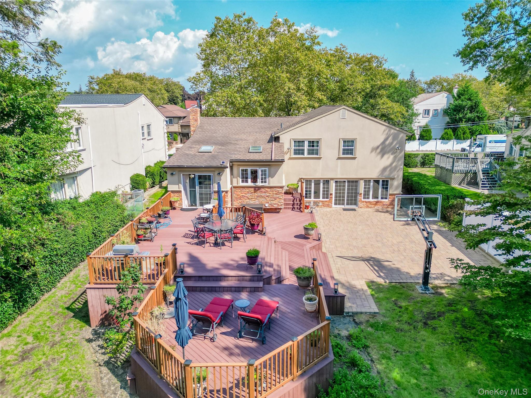 553 Amherst Drive, Woodmere, NY 11598