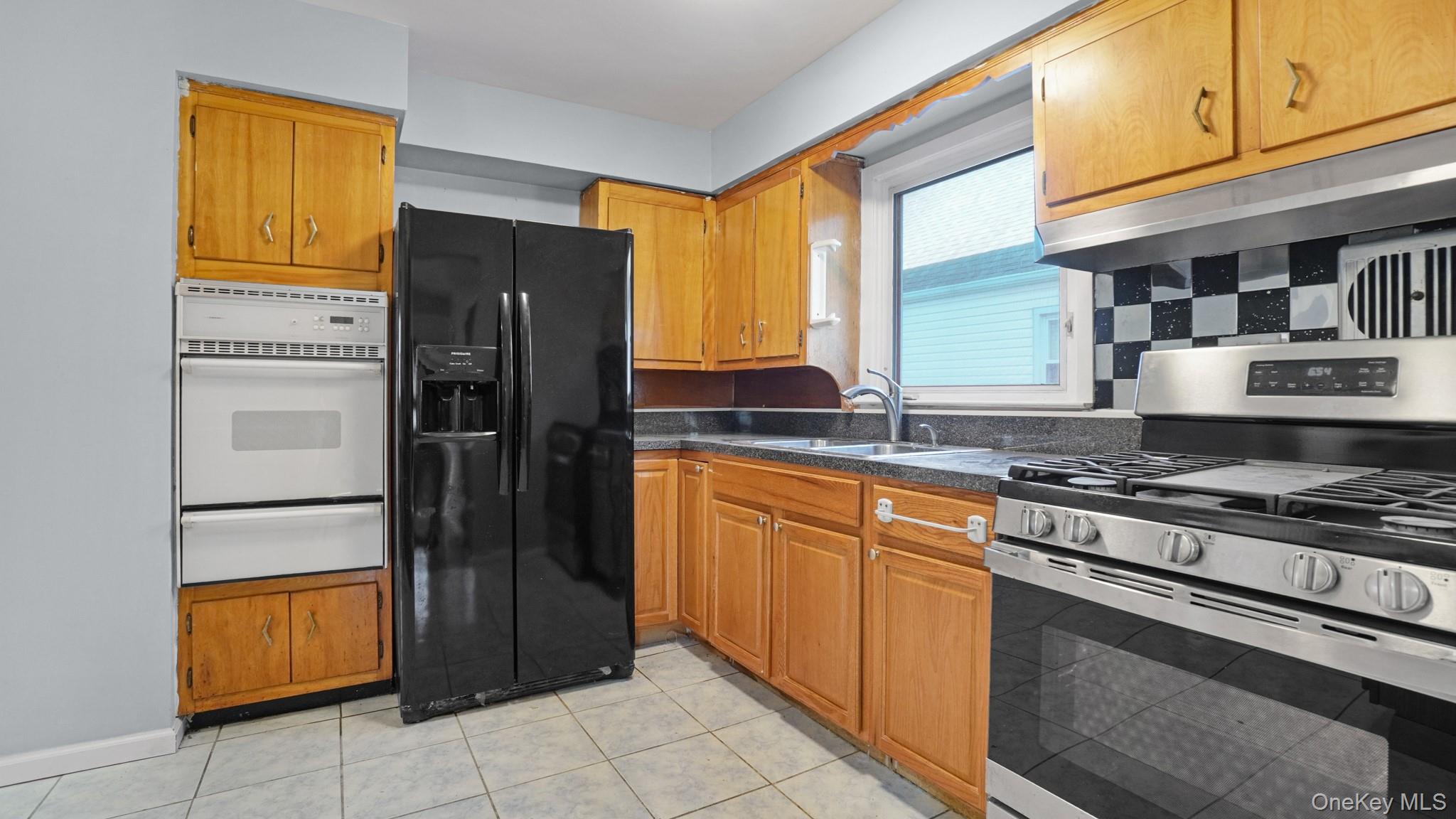 24519 147th Drive, Rosedale, NY 11422