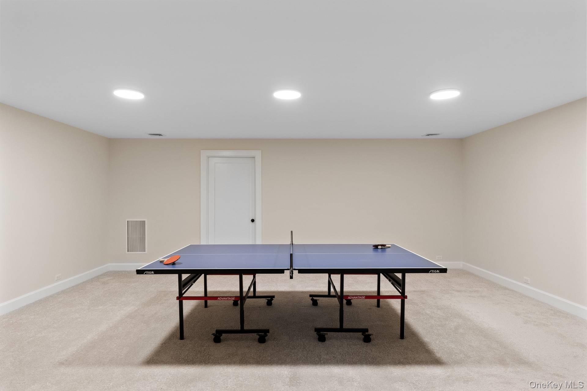 26 Georgian Lane, Water Mill, NY 11976