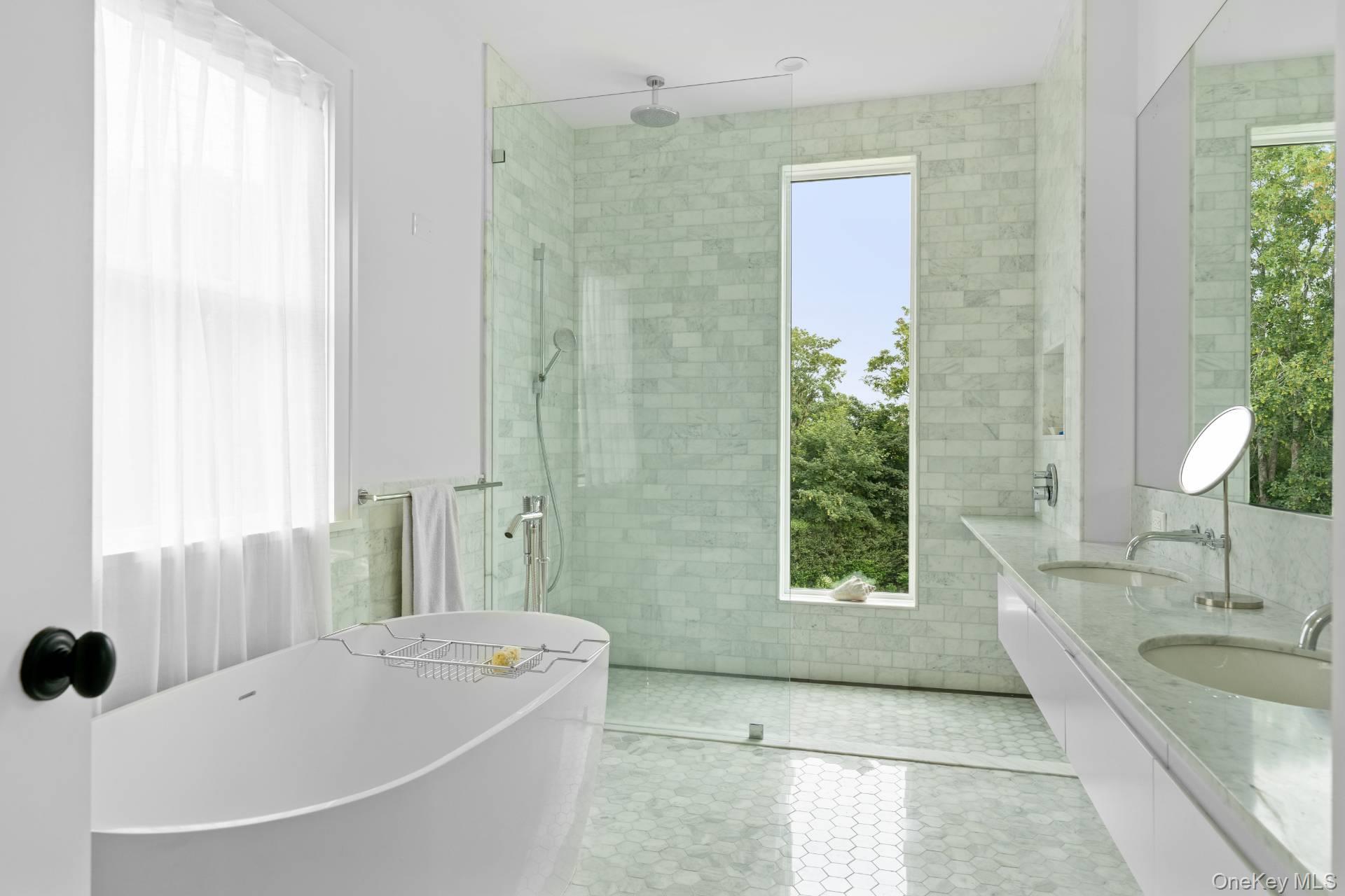 26 Georgian Lane, Water Mill, NY 11976