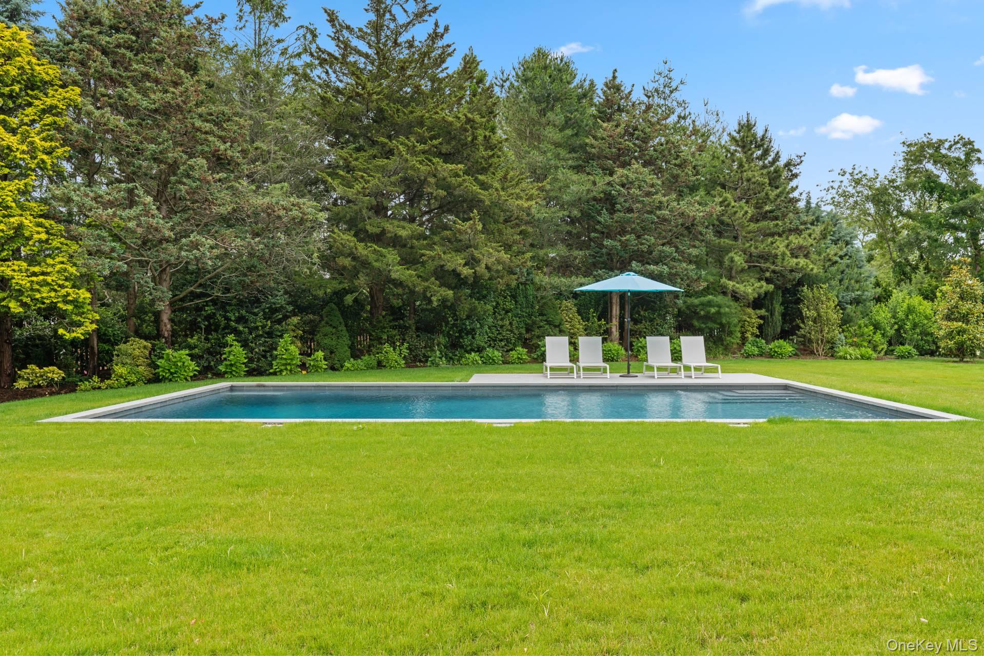 26 Georgian Lane, Water Mill, NY 11976