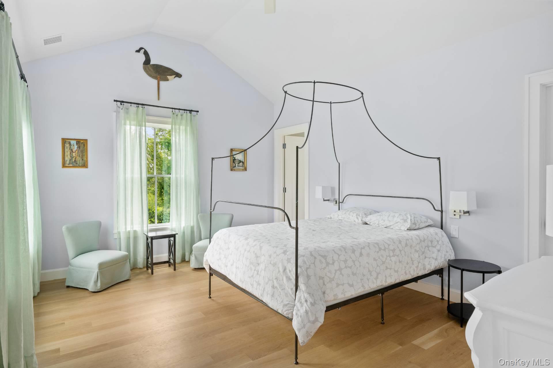 26 Georgian Lane, Water Mill, NY 11976