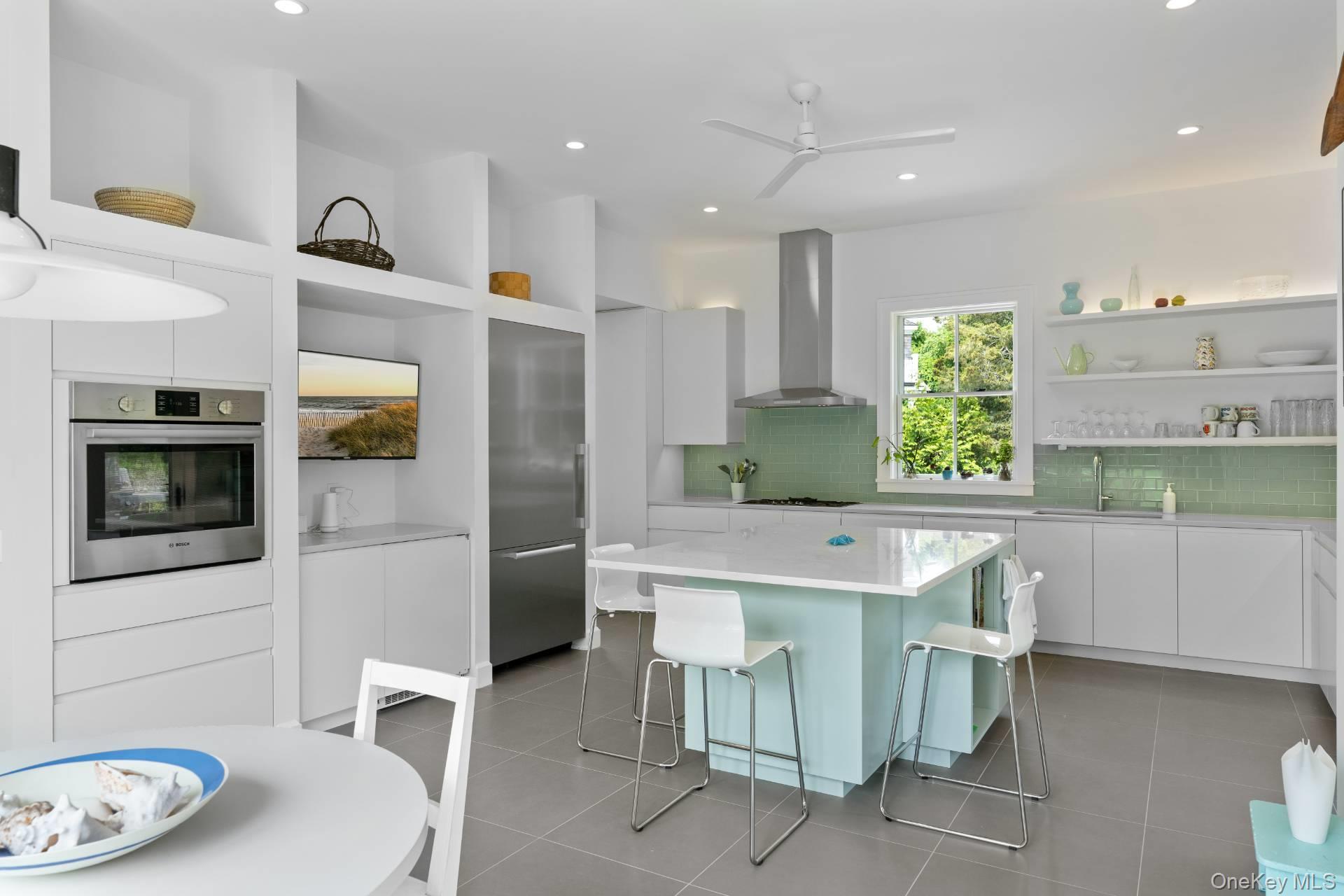 26 Georgian Lane, Water Mill, NY 11976