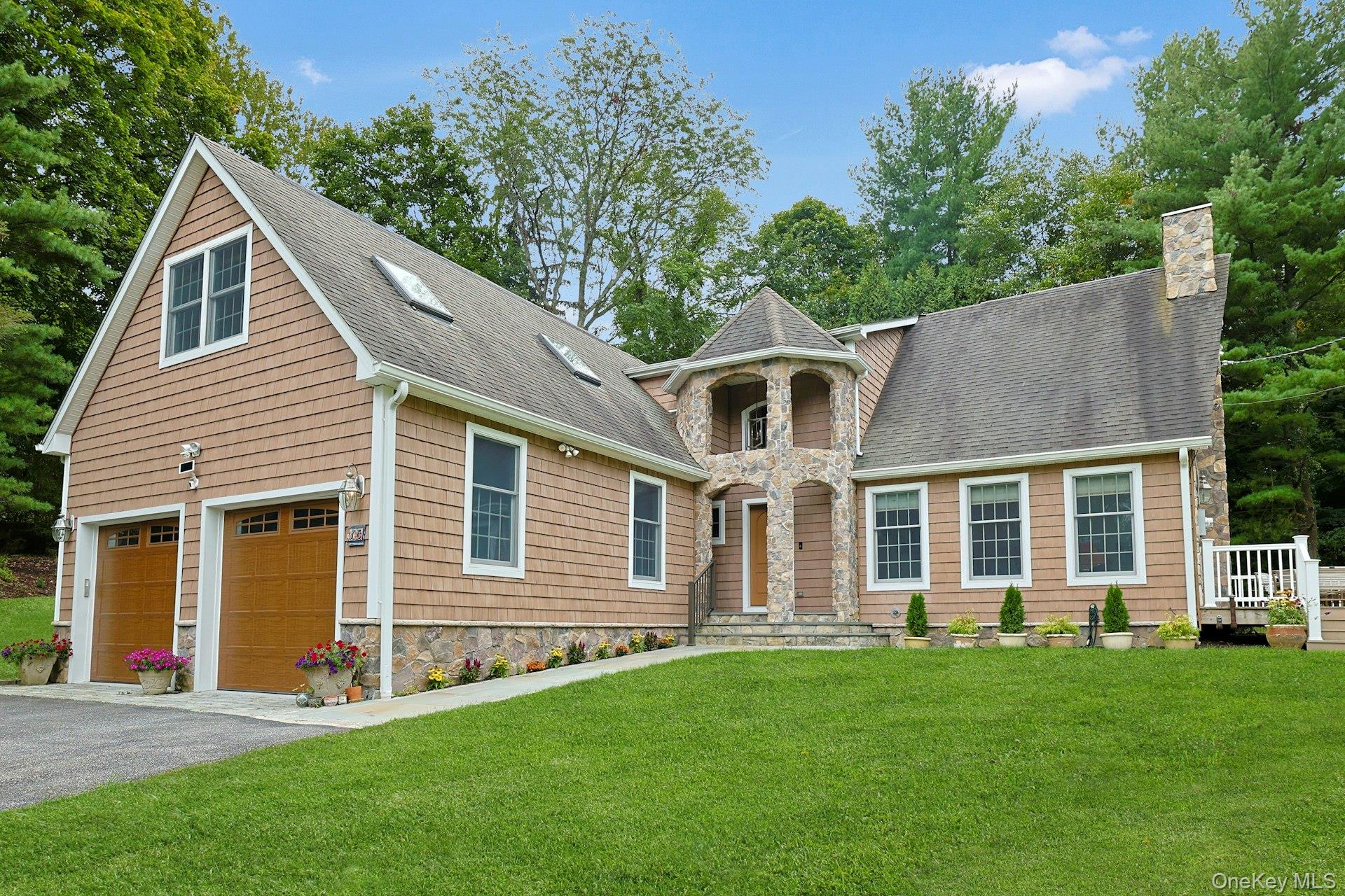 100 Old Farm Road N, Chappaqua, NY 10514