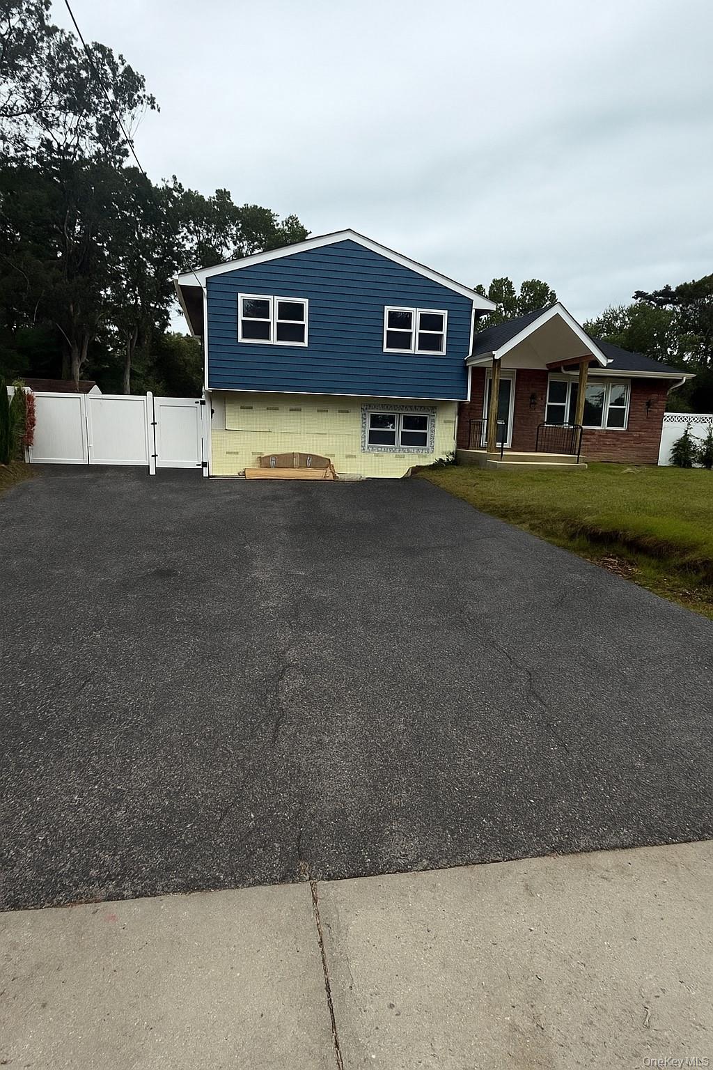 354 Easton Street, Ronkonkoma, NY 11779