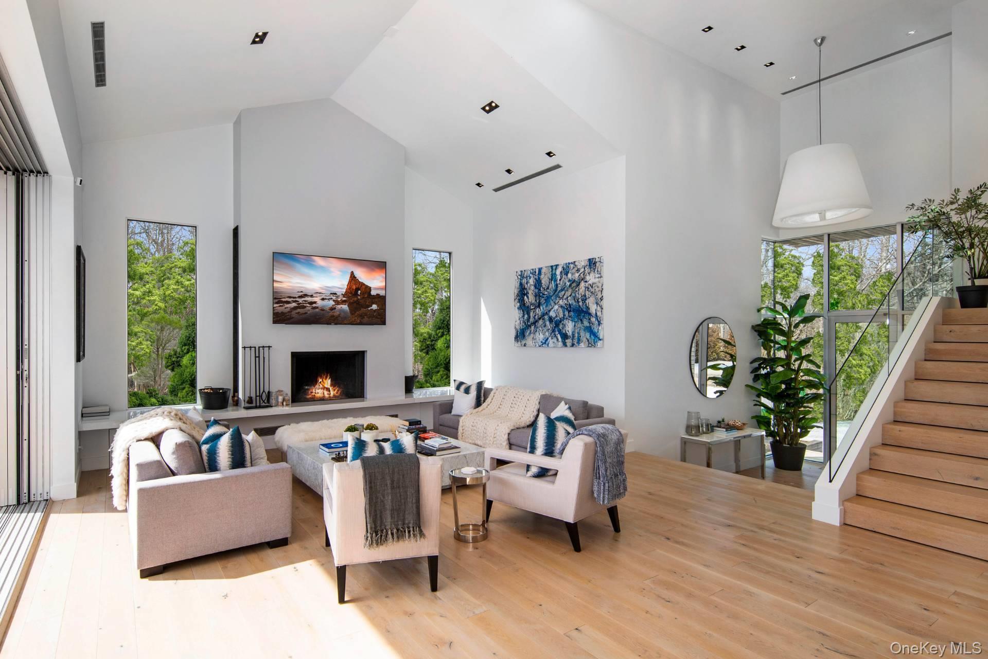 94 Tanager Lane, Water Mill, NY 11976