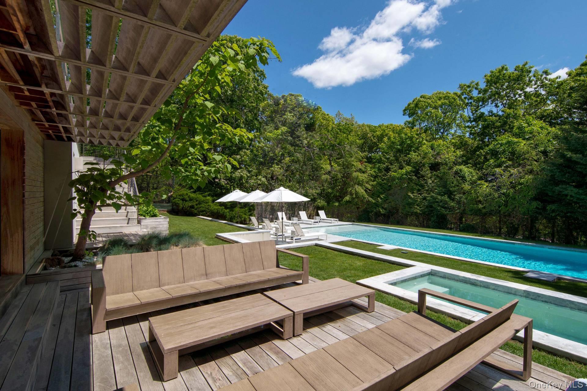 94 Tanager Lane, Water Mill, NY 11976