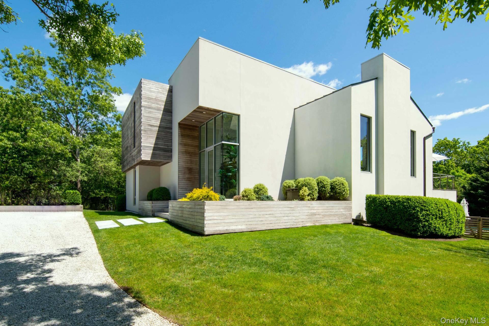 94 Tanager Lane, Water Mill, NY 11976