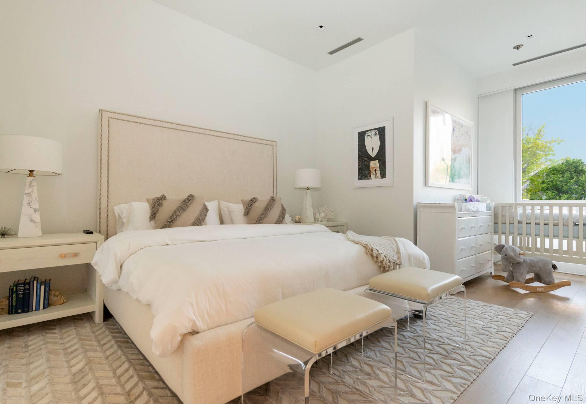 94 Tanager Lane, Water Mill, NY 11976