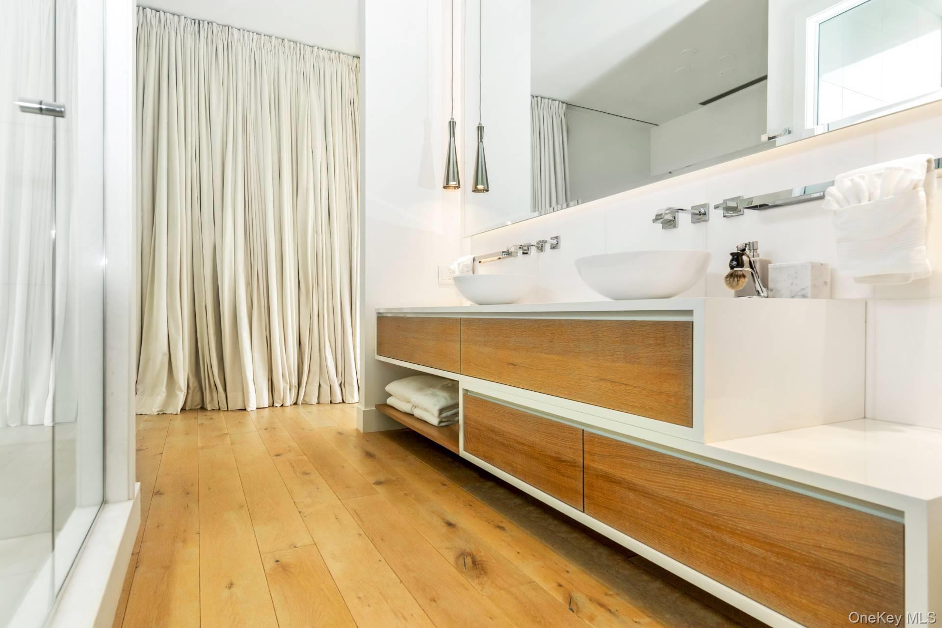 94 Tanager Lane, Water Mill, NY 11976