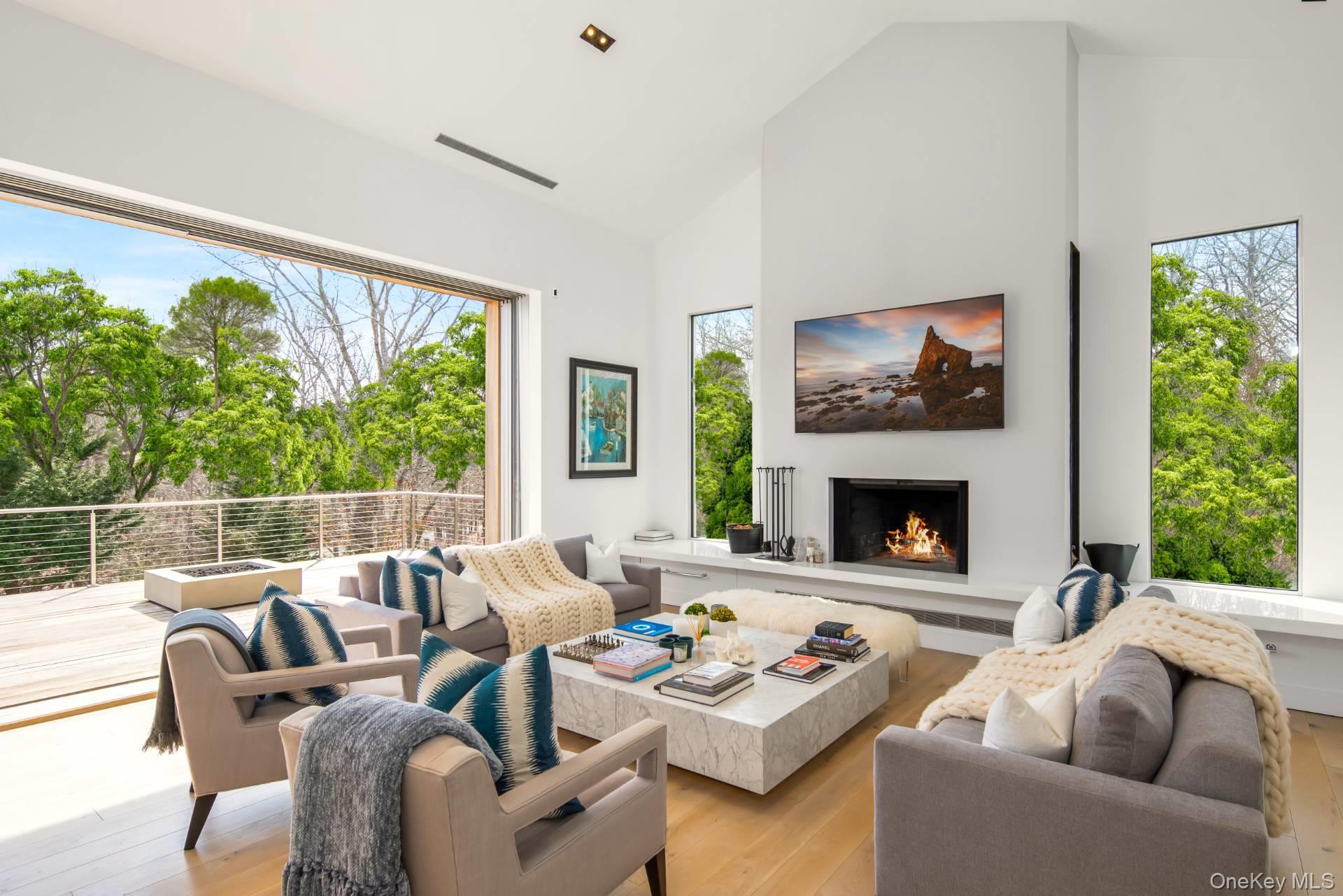 94 Tanager Lane, Water Mill, NY 11976