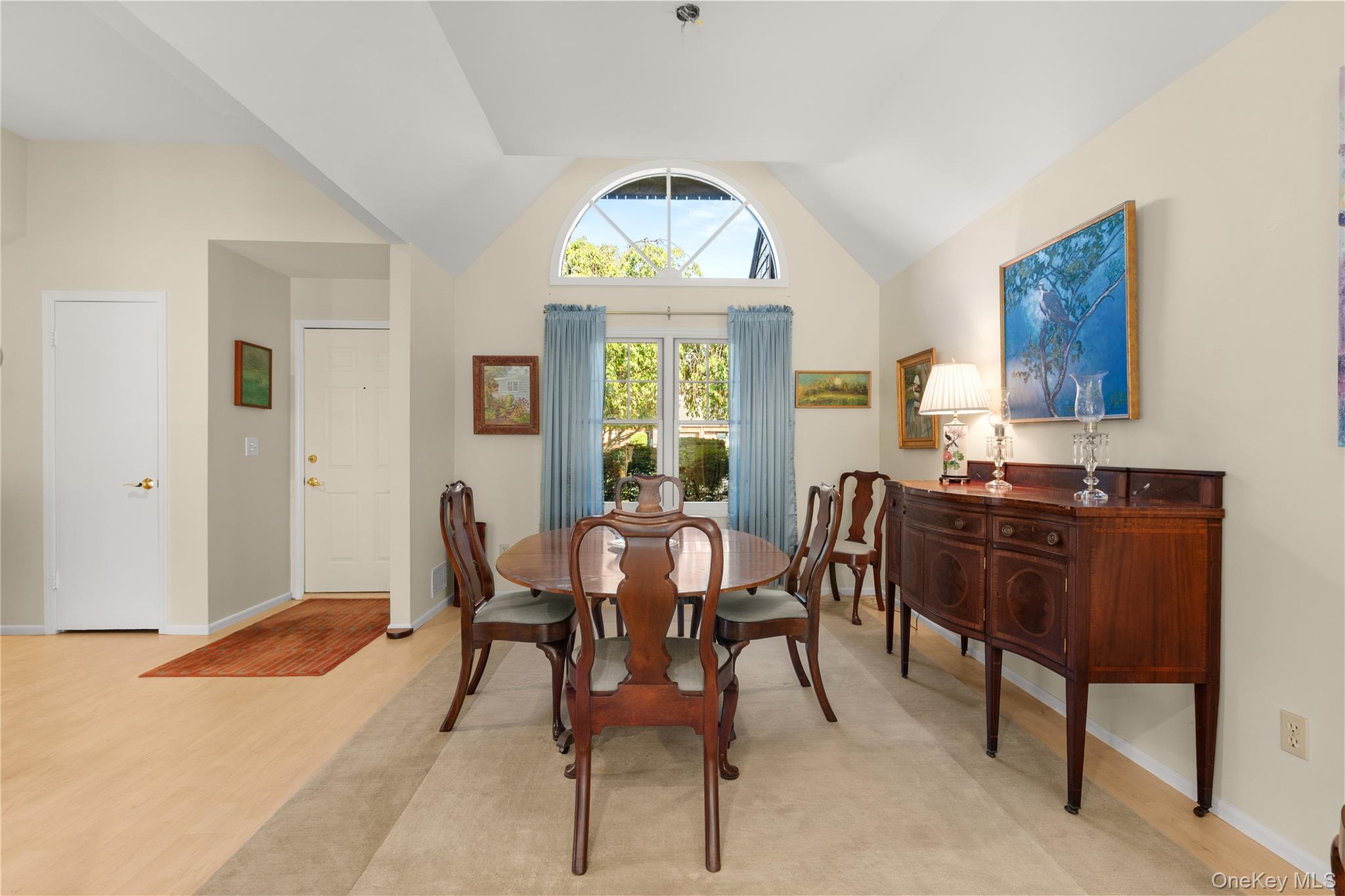 148 Baywoods Lane, Bay Shore, NY 11706