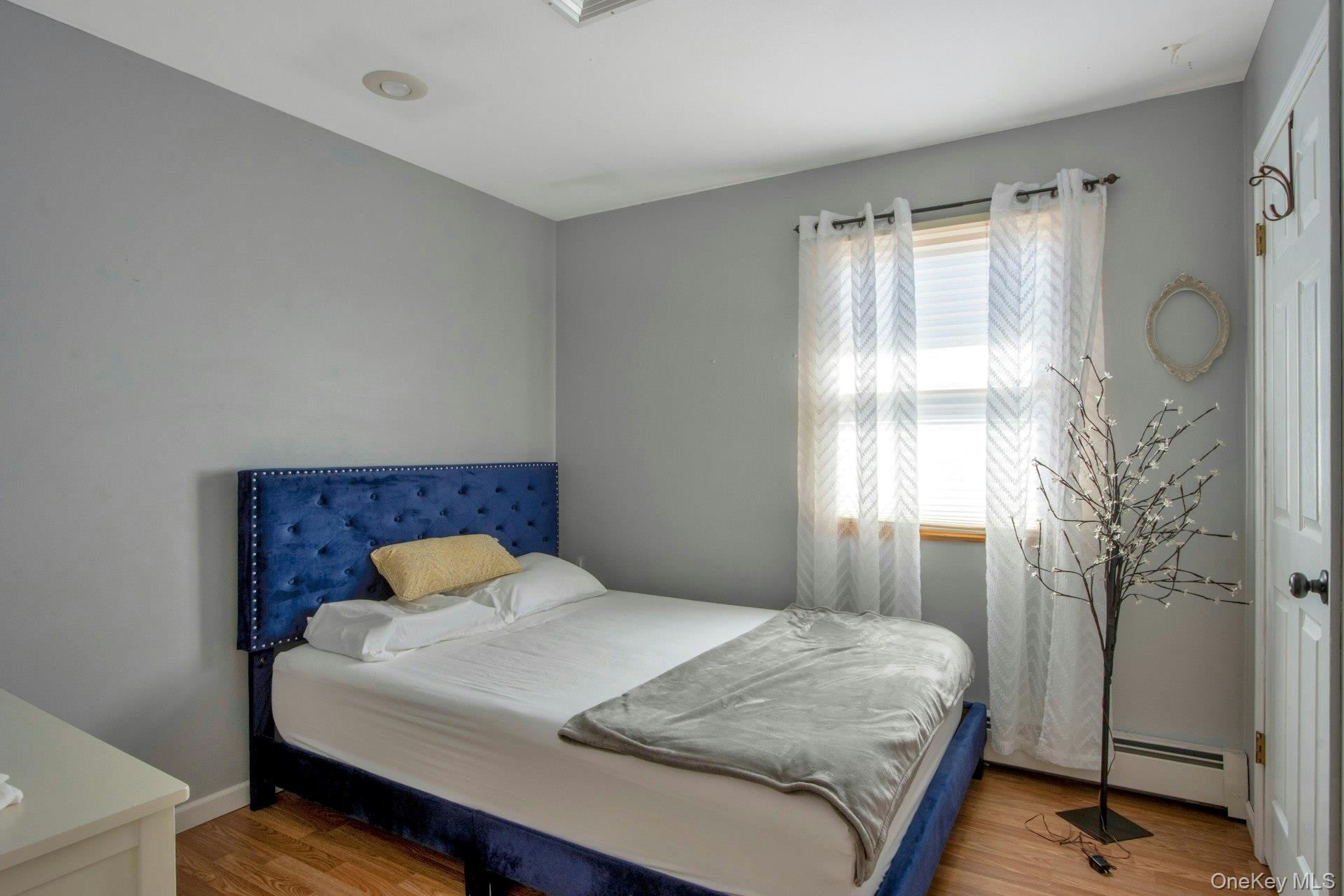 27 Lincoln Drive, Washingtonville, NY 10992