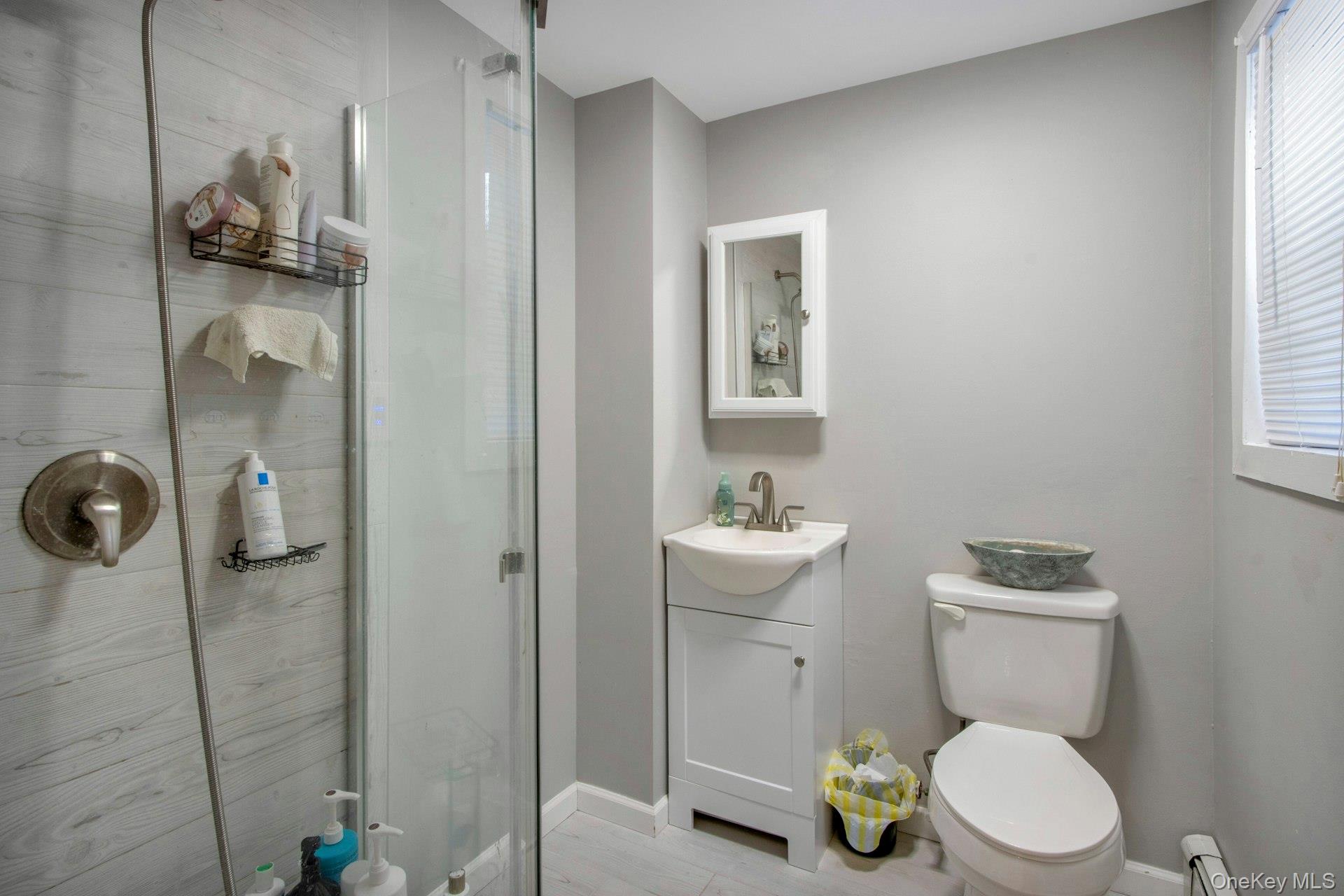 27 Lincoln Drive, Washingtonville, NY 10992