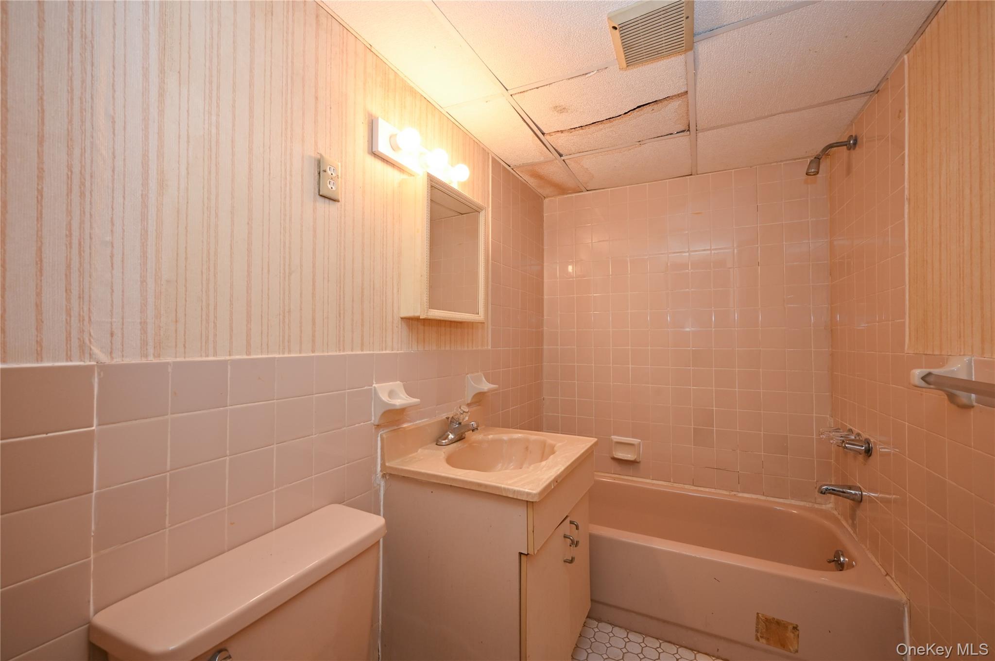 41-49 71 Street, Woodside, NY 11377