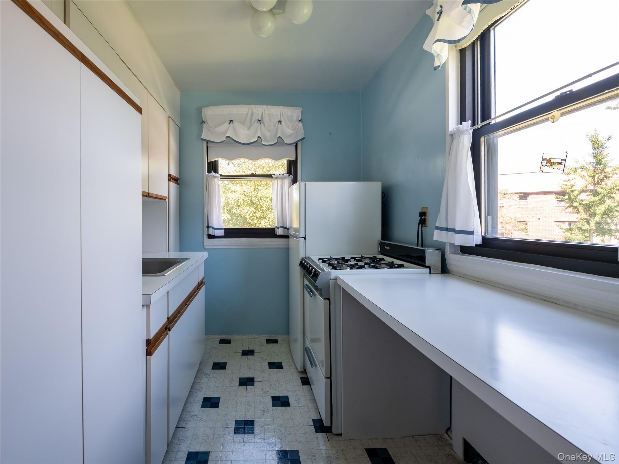 244-16 57 Drive # 2nd Floor, Douglaston, NY 11362