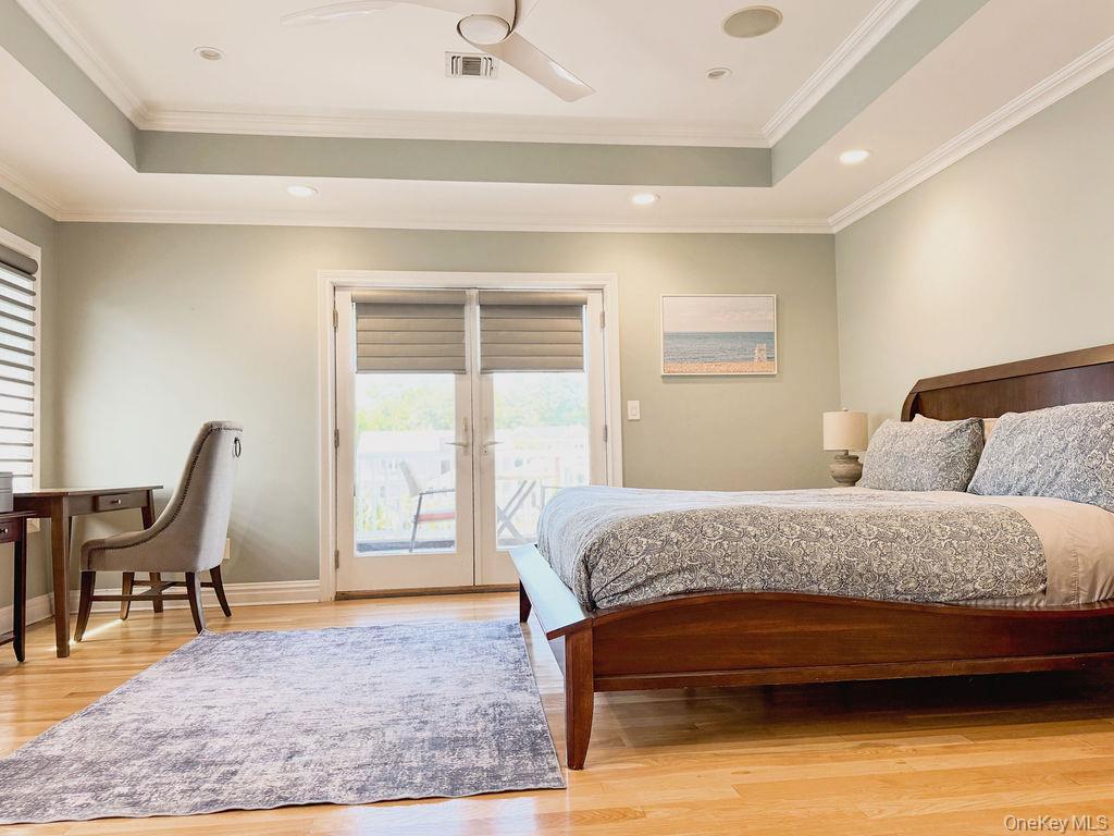 2370 Narraganset Avenue, Seaford, NY 11783