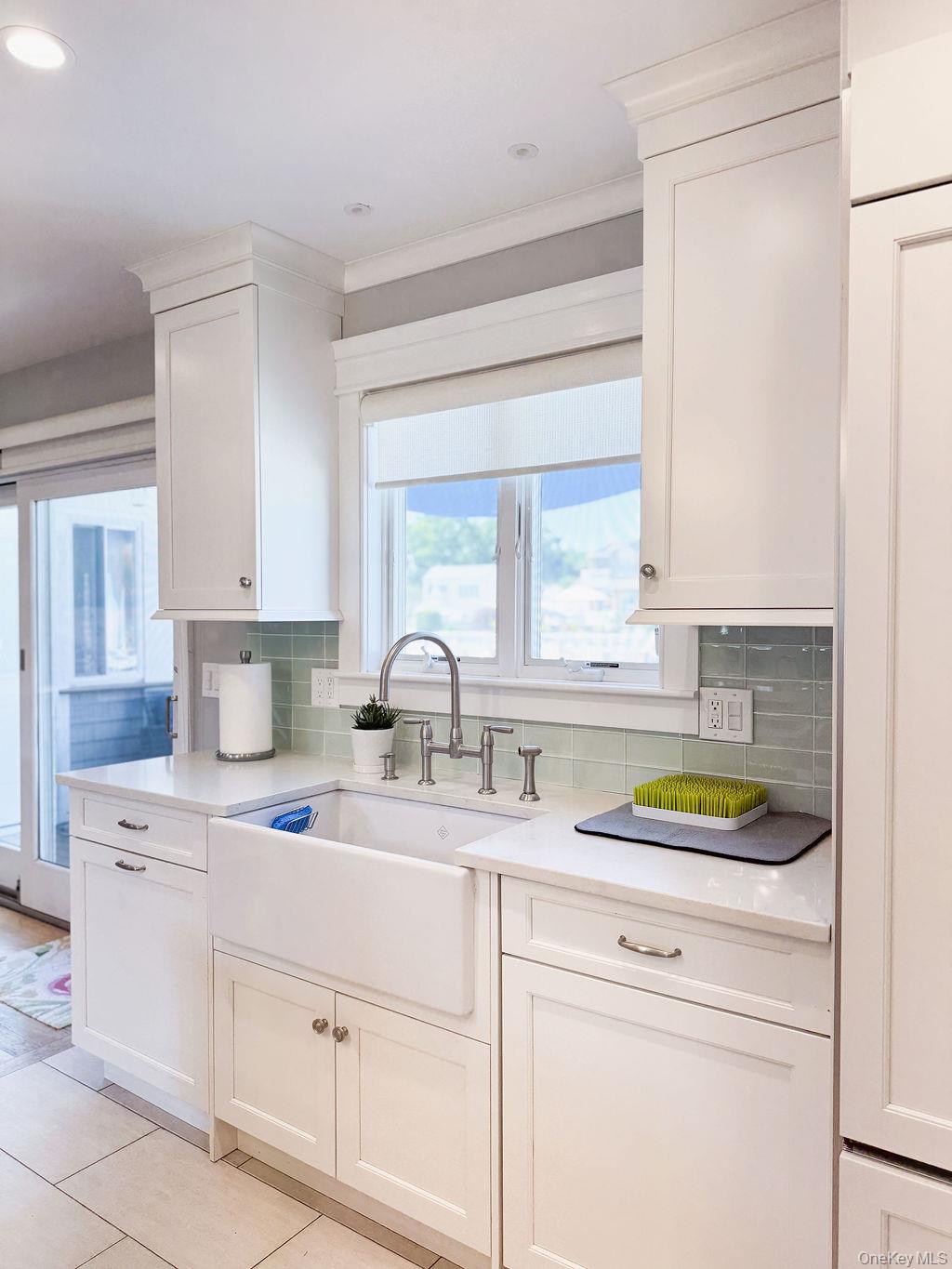 2370 Narraganset Avenue, Seaford, NY 11783