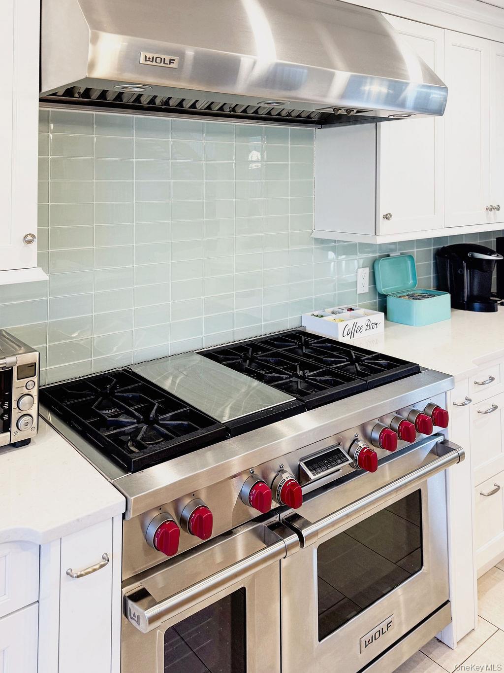 2370 Narraganset Avenue, Seaford, NY 11783