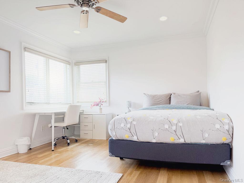 2370 Narraganset Avenue, Seaford, NY 11783