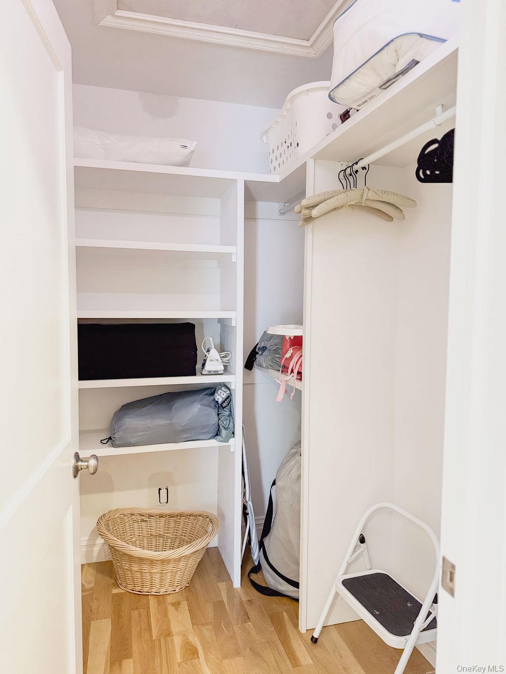 2370 Narraganset Avenue, Seaford, NY 11783