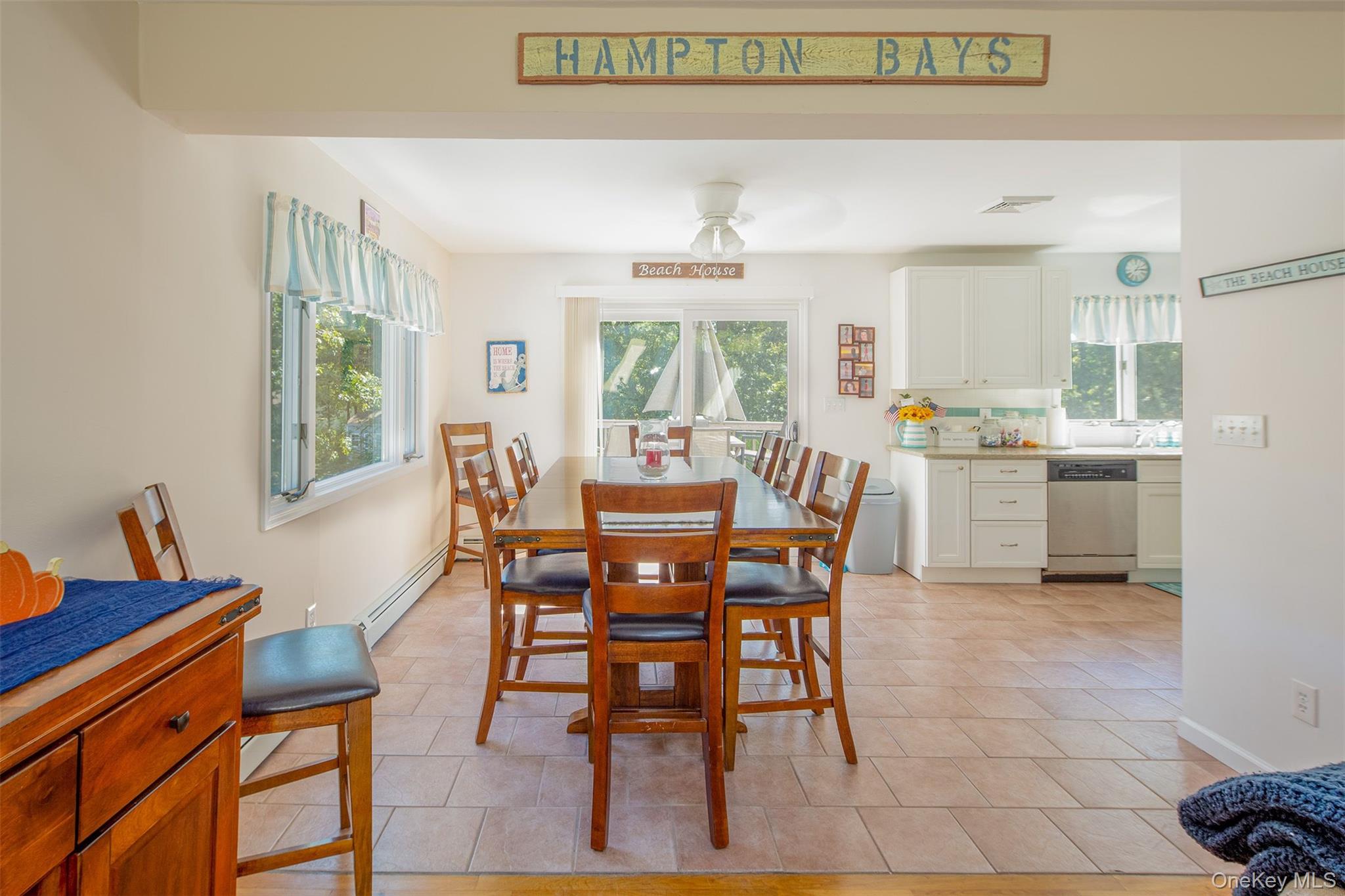 27 Newtown Court, Hampton Bays, NY 11946