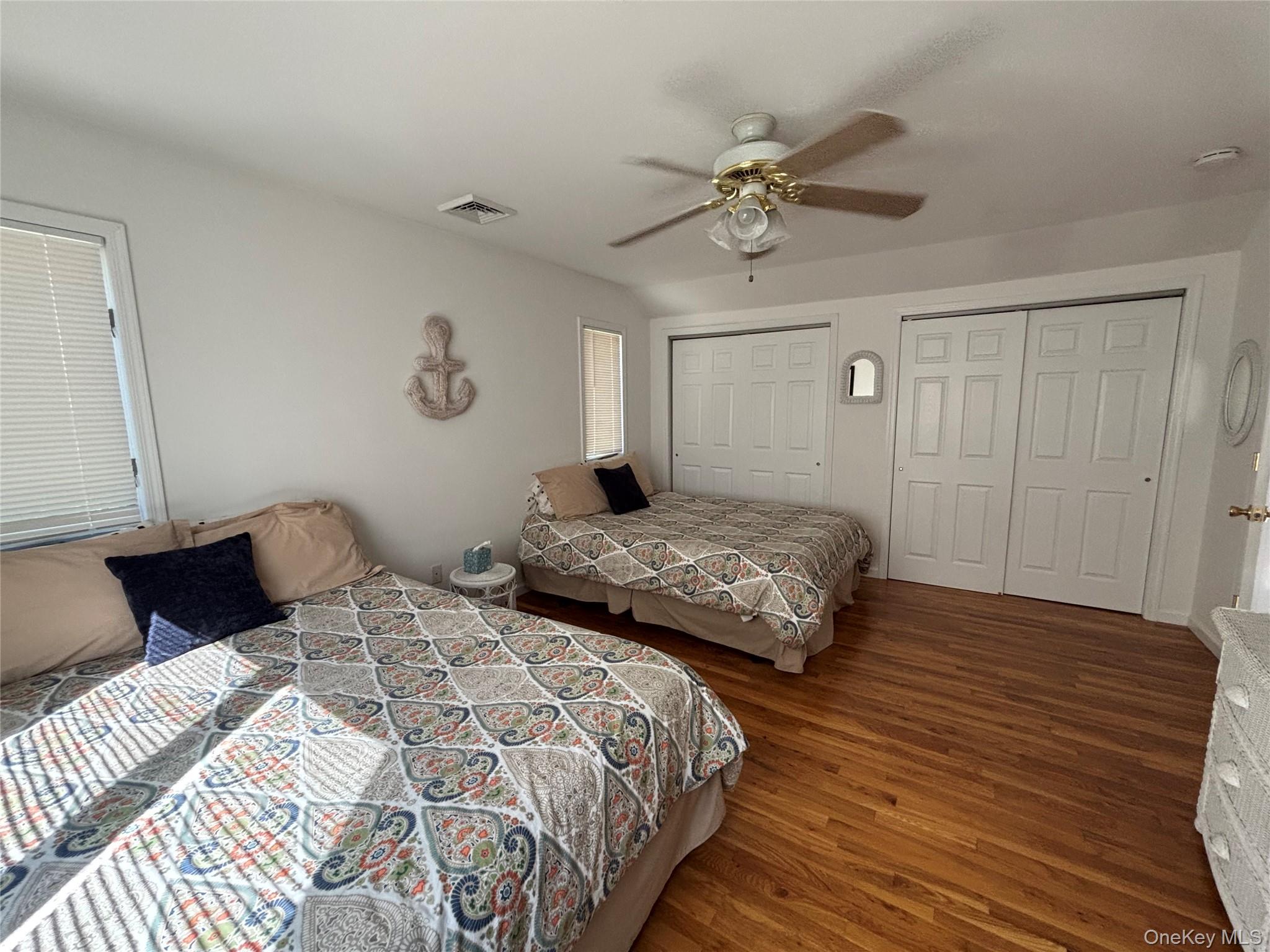 27 Newtown Court, Hampton Bays, NY 11946