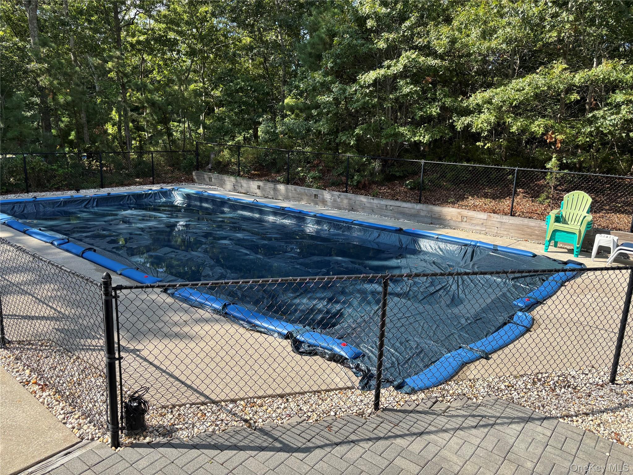 27 Newtown Court, Hampton Bays, NY 11946