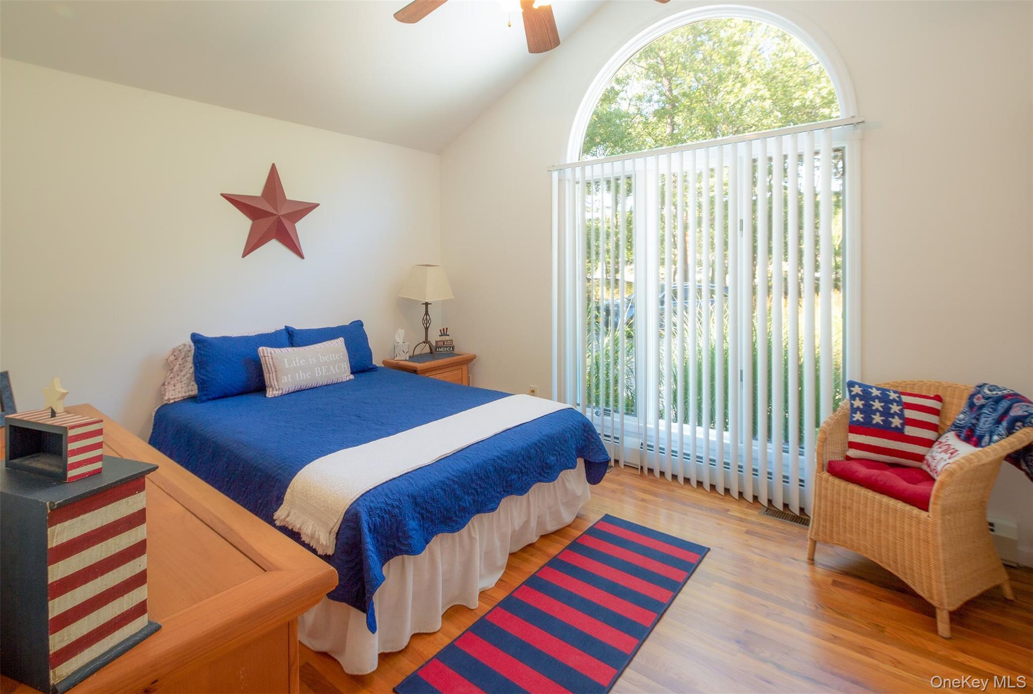 27 Newtown Court, Hampton Bays, NY 11946