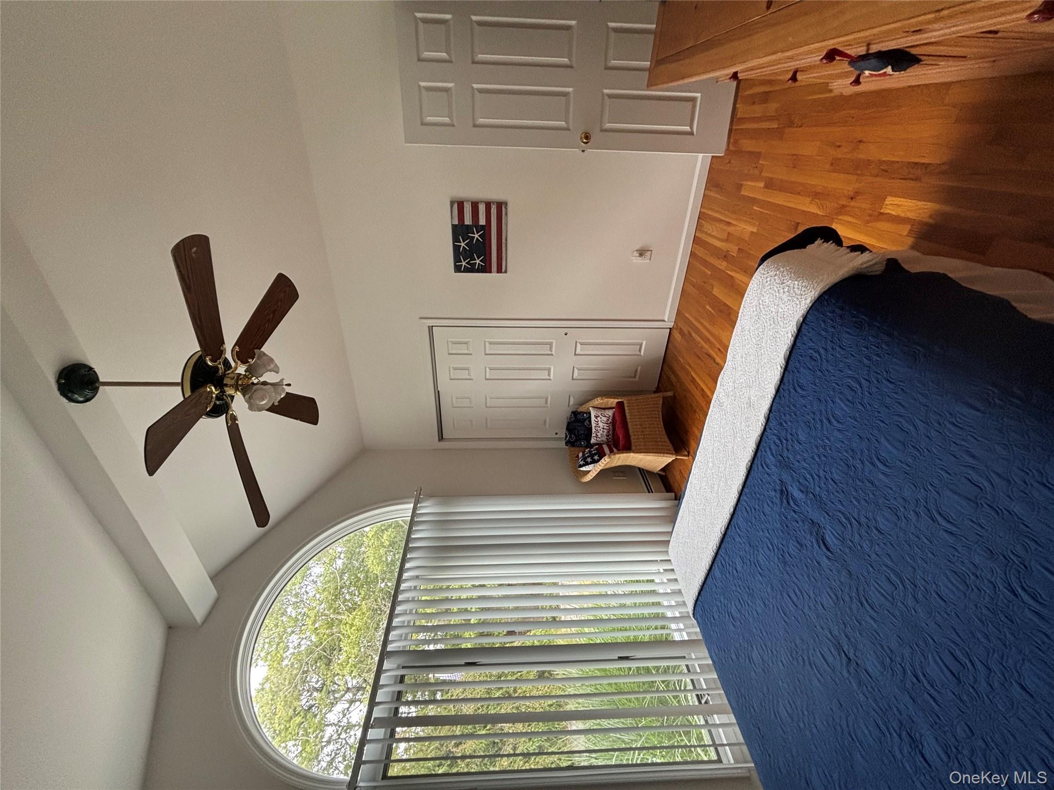 27 Newtown Court, Hampton Bays, NY 11946