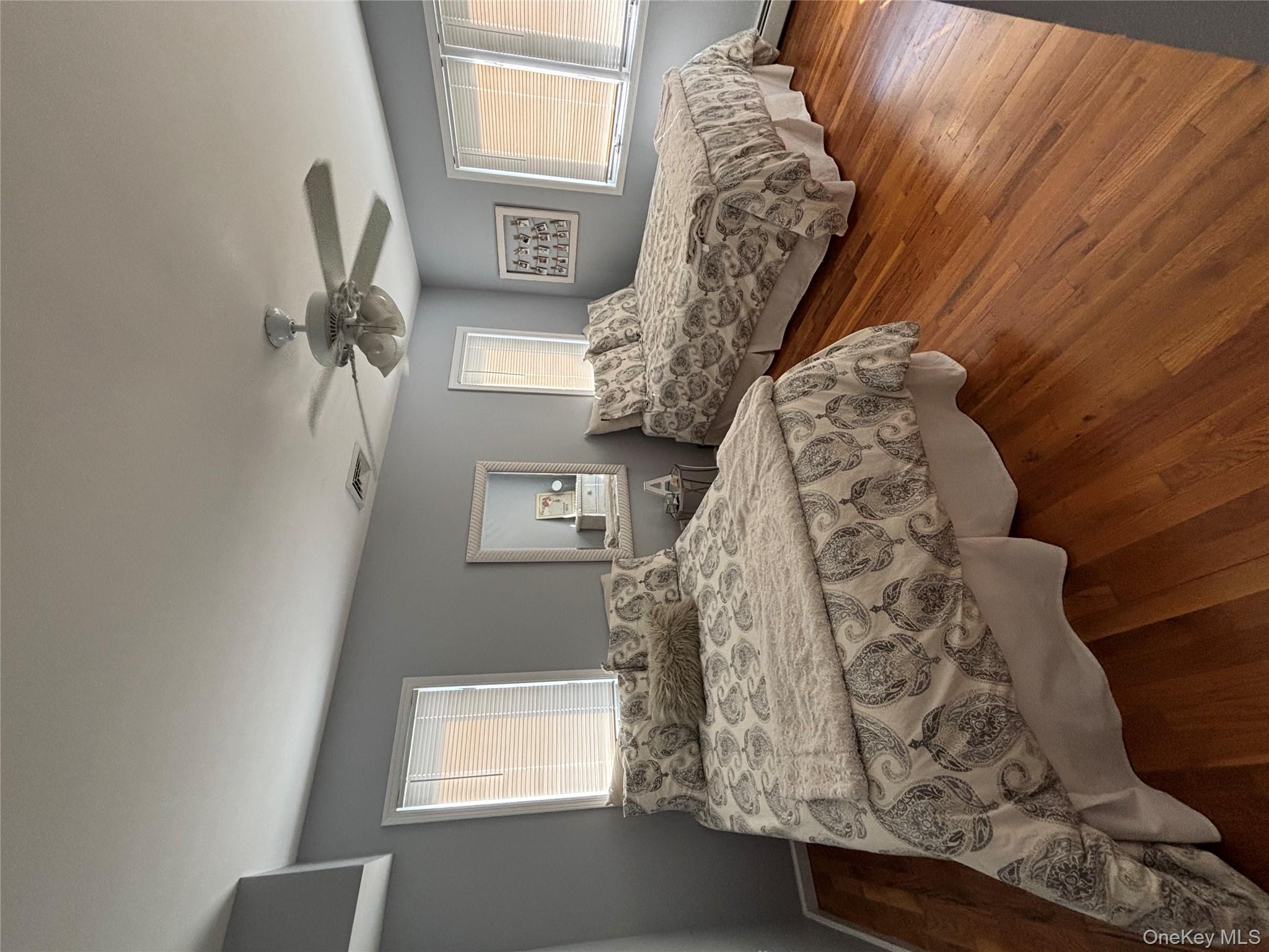 27 Newtown Court, Hampton Bays, NY 11946