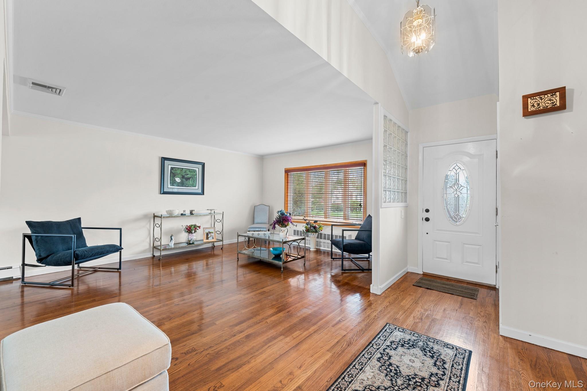 79 Stewart Avenue, Bethpage, NY 11714