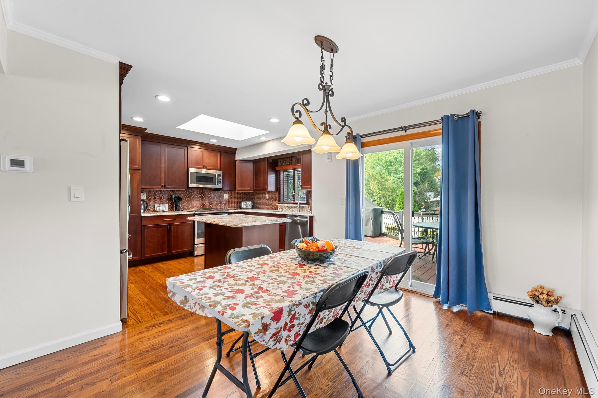 79 Stewart Avenue, Bethpage, NY 11714