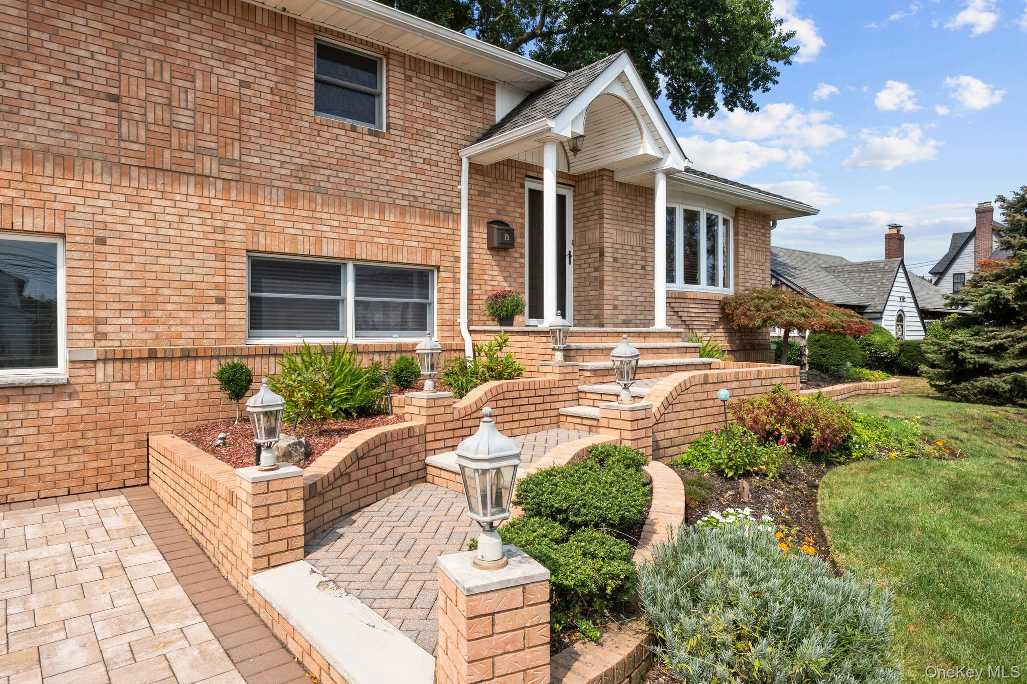 79 Stewart Avenue, Bethpage, NY 11714