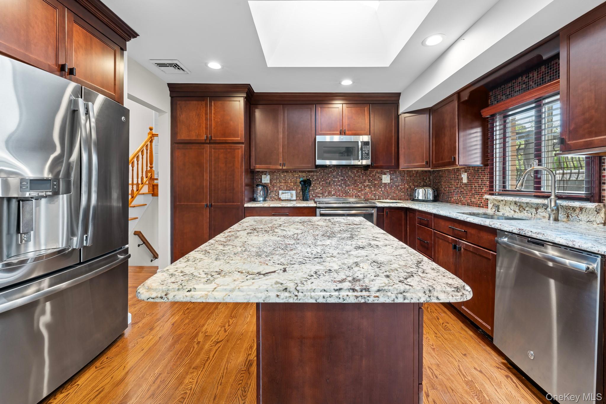 79 Stewart Avenue, Bethpage, NY 11714