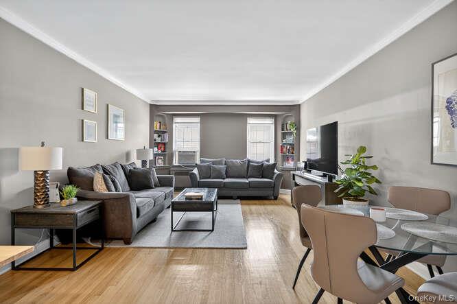 32 Hamilton Place # I 3, Garden City, NY 11530