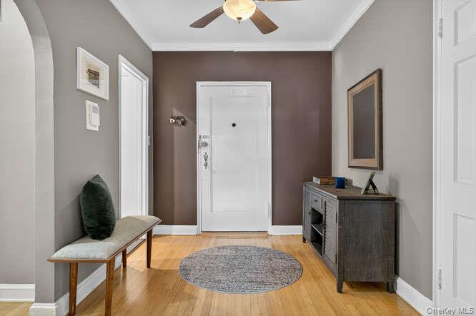 32 Hamilton Place # I 3, Garden City, NY 11530