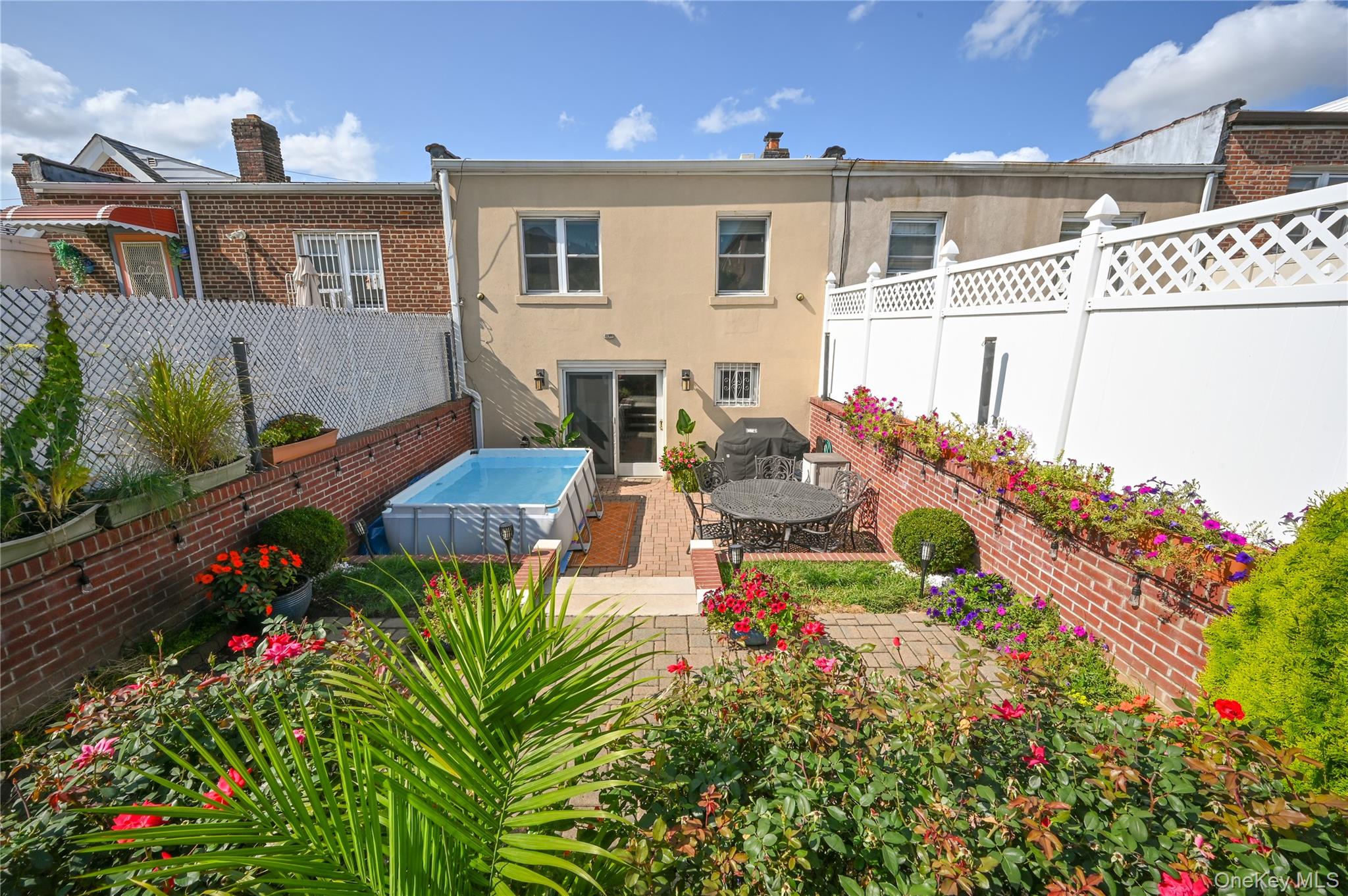 58-39 77 Place, Middle Village, NY 11379