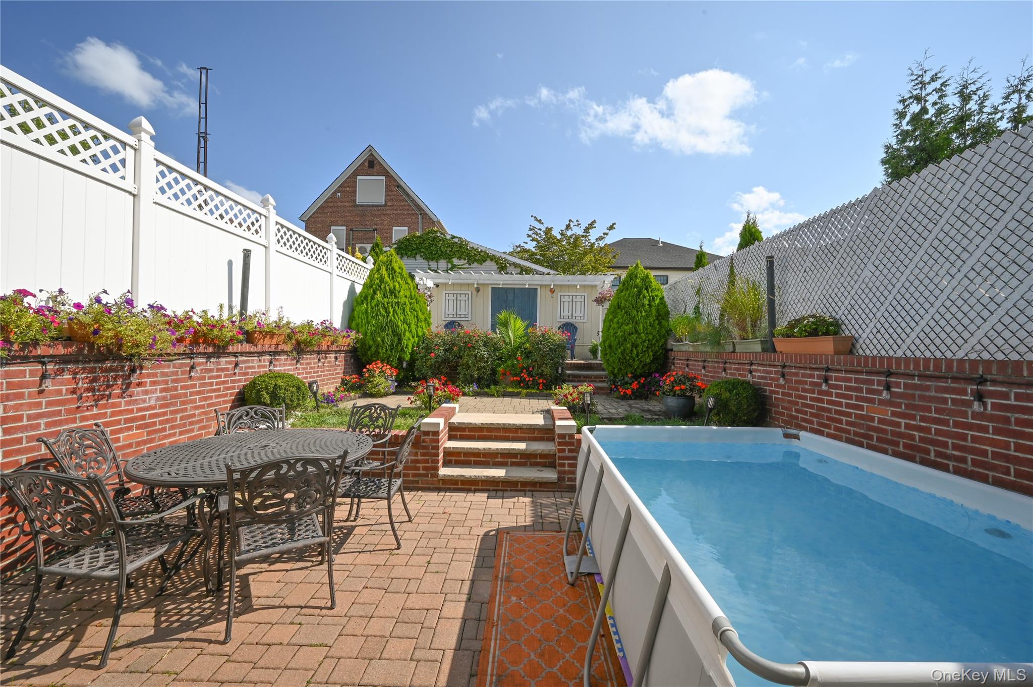 58-39 77 Place, Middle Village, NY 11379