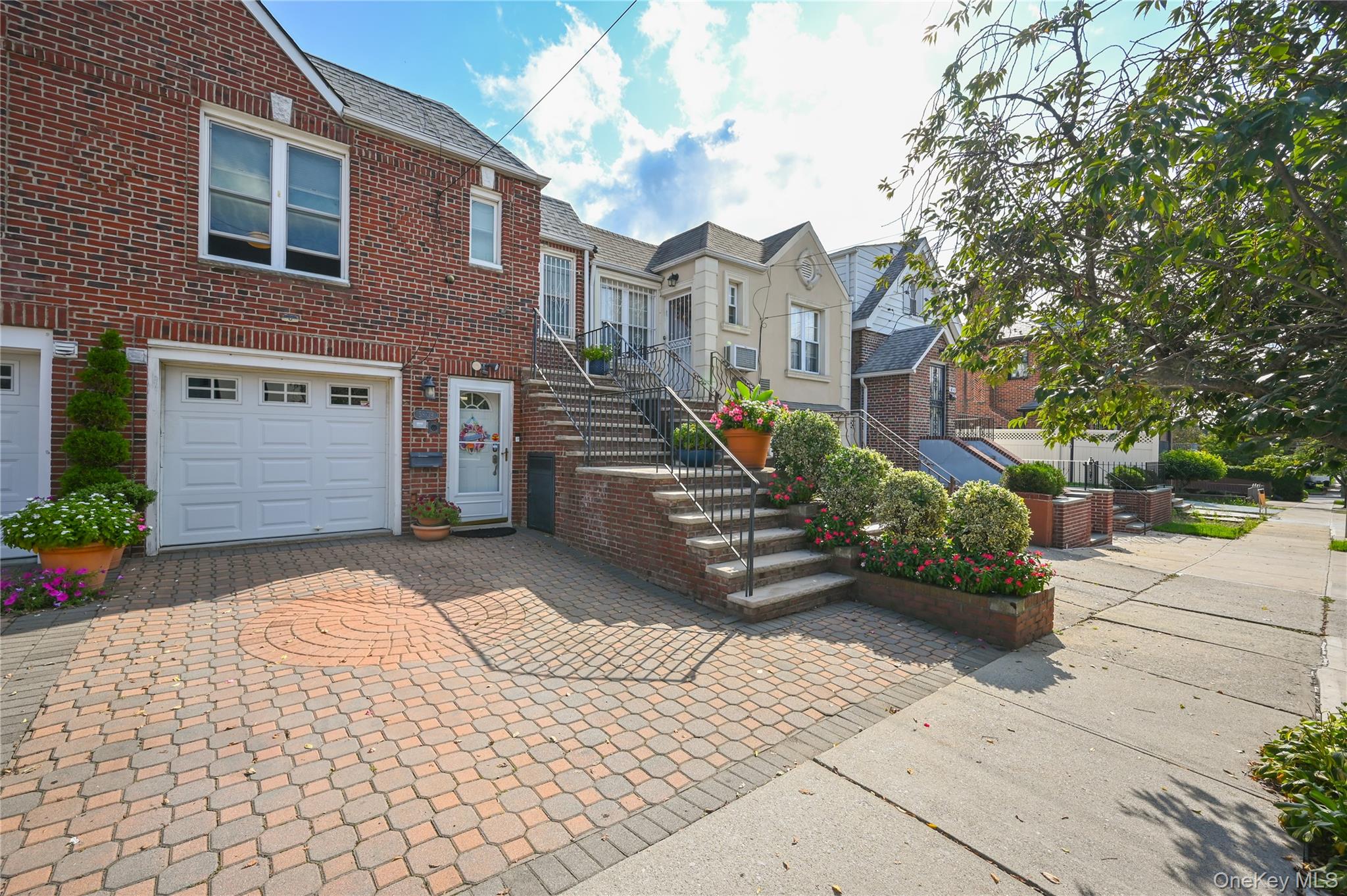 58-39 77 Place, Middle Village, NY 11379