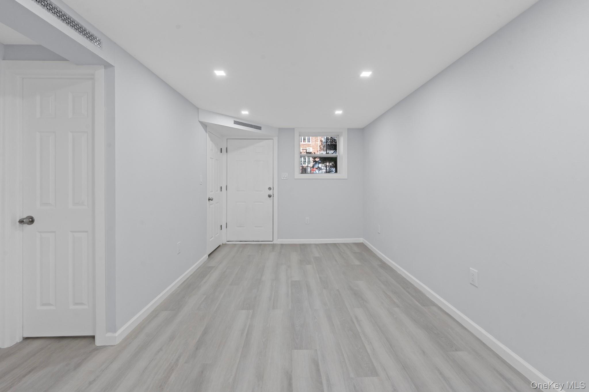 11008 172nd Street, Saint Albans, NY 11433