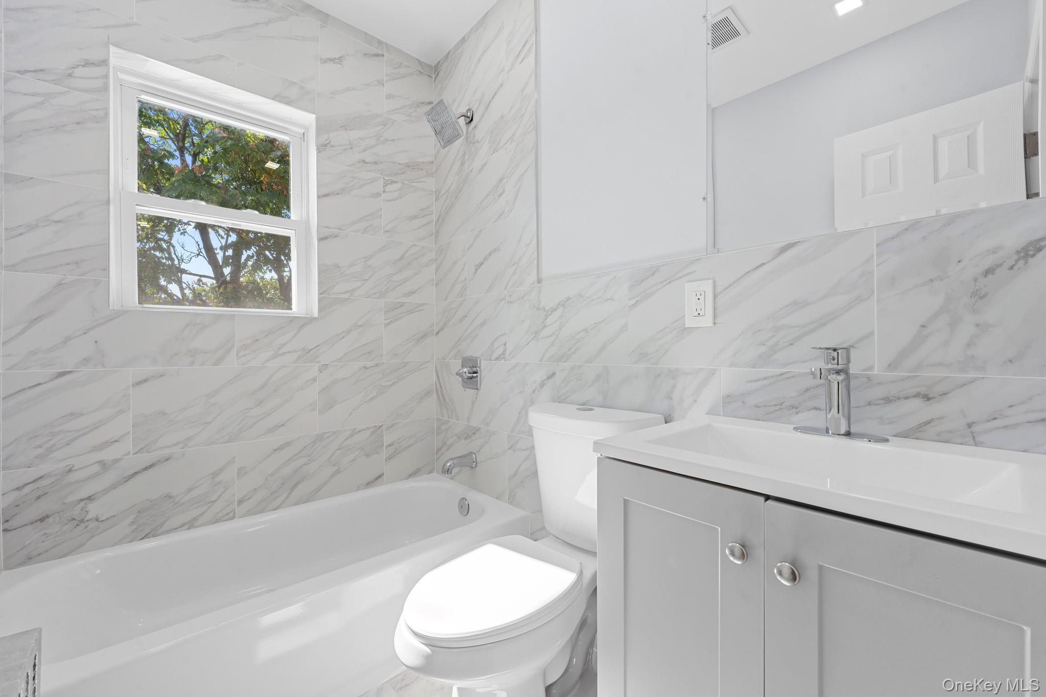 11008 172nd Street, Saint Albans, NY 11433