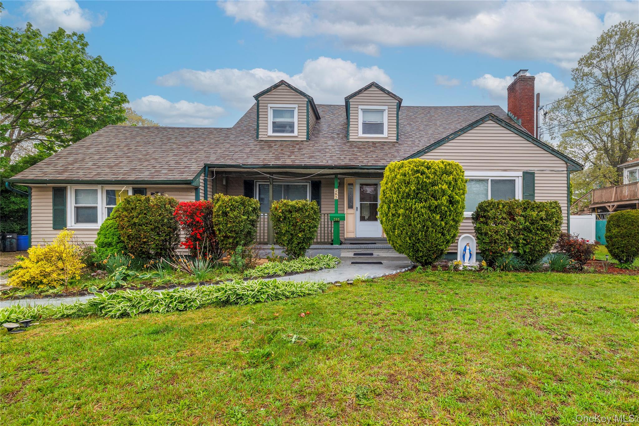 265 Beachview Street, Copiague, NY 11726