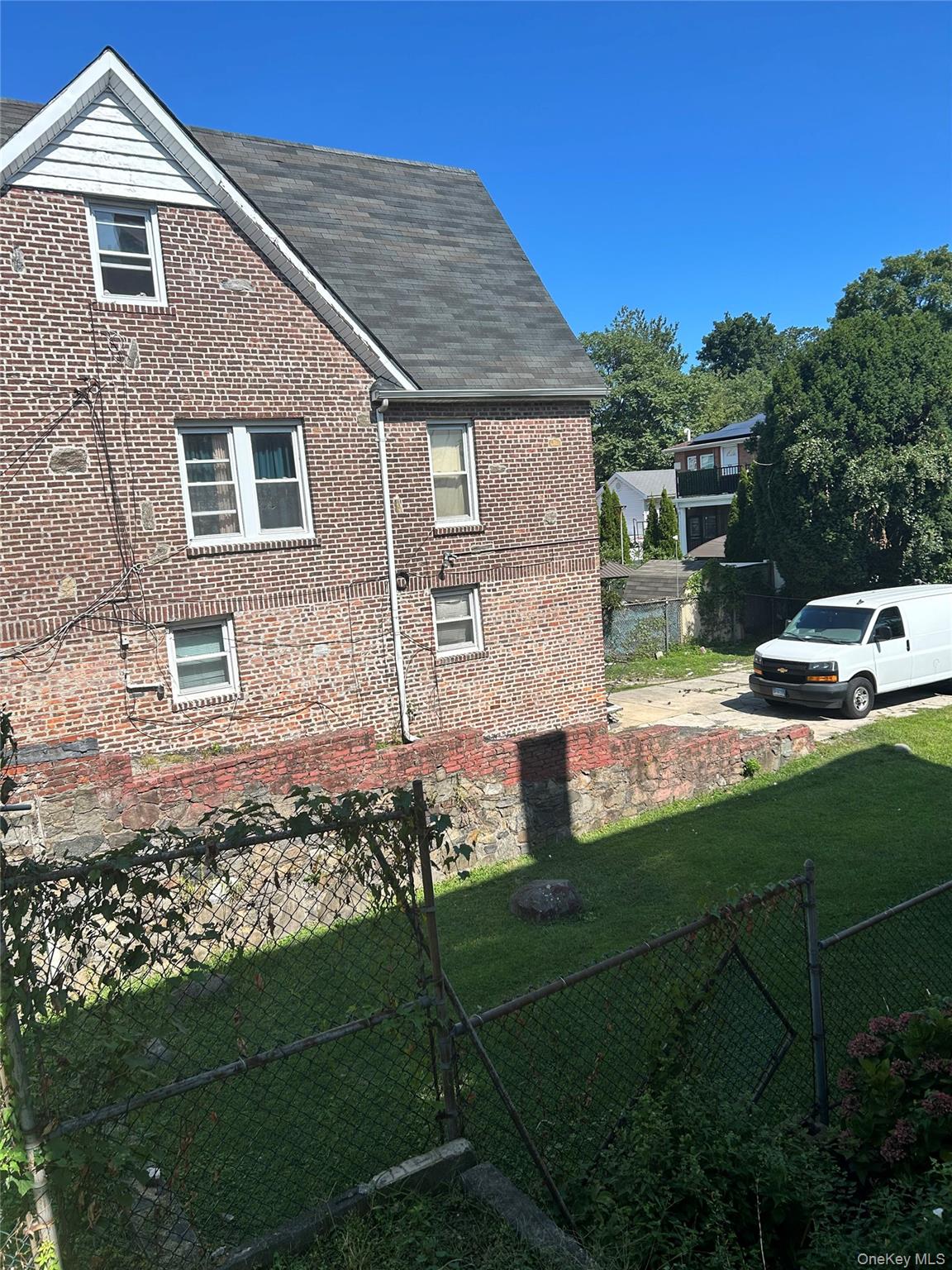 2716 Gunther Avenue, Bronx, NY 10469