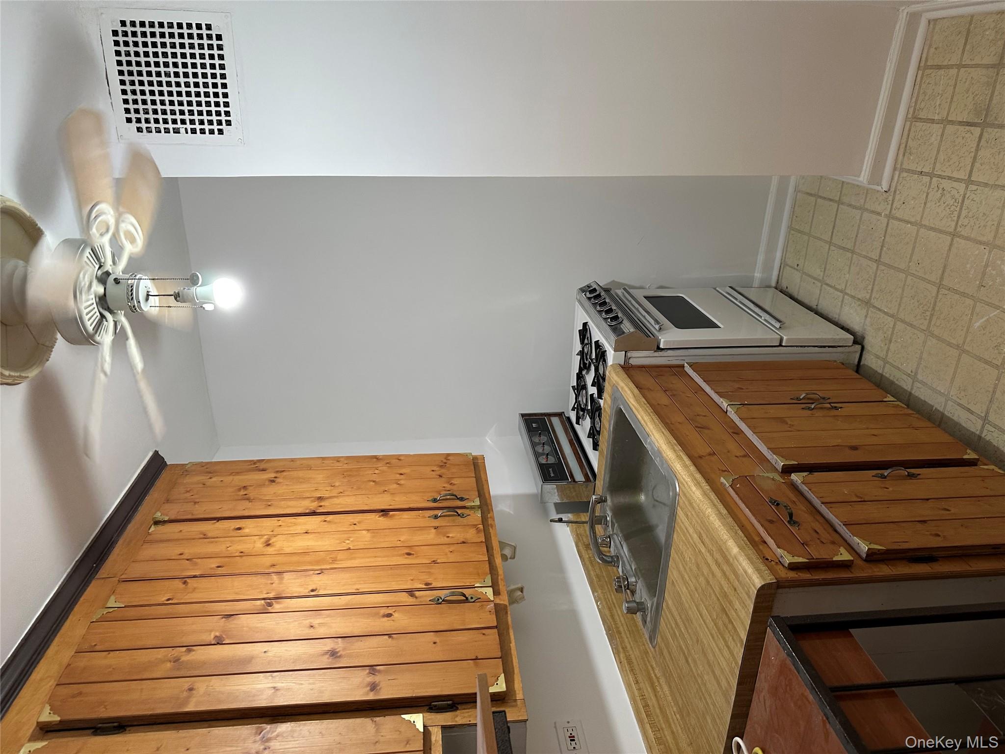 83-25 98th Street # 4T, Woodhaven, NY 11421