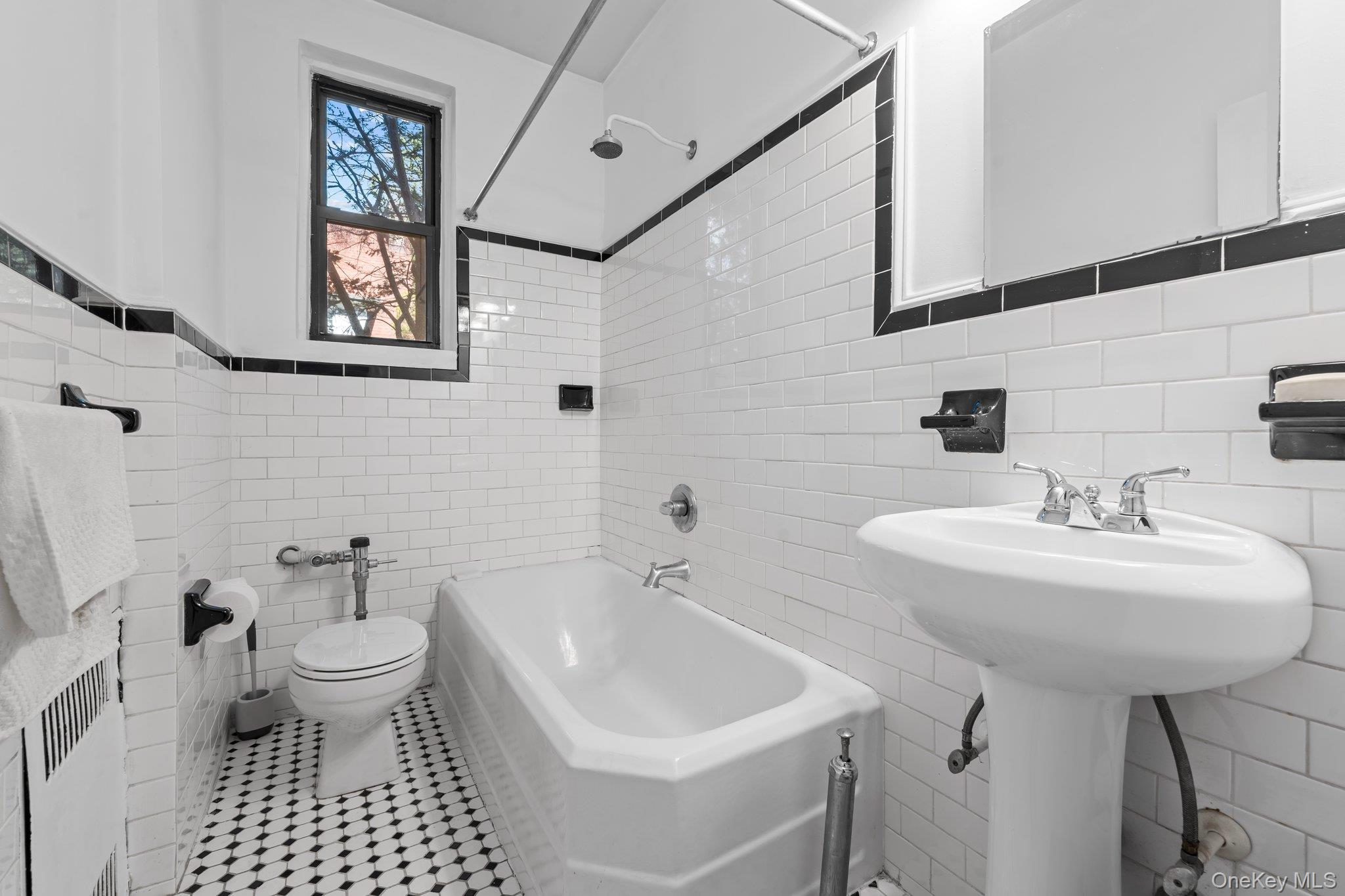 2515 Glenwood Road # 1C, Brooklyn, NY 11210