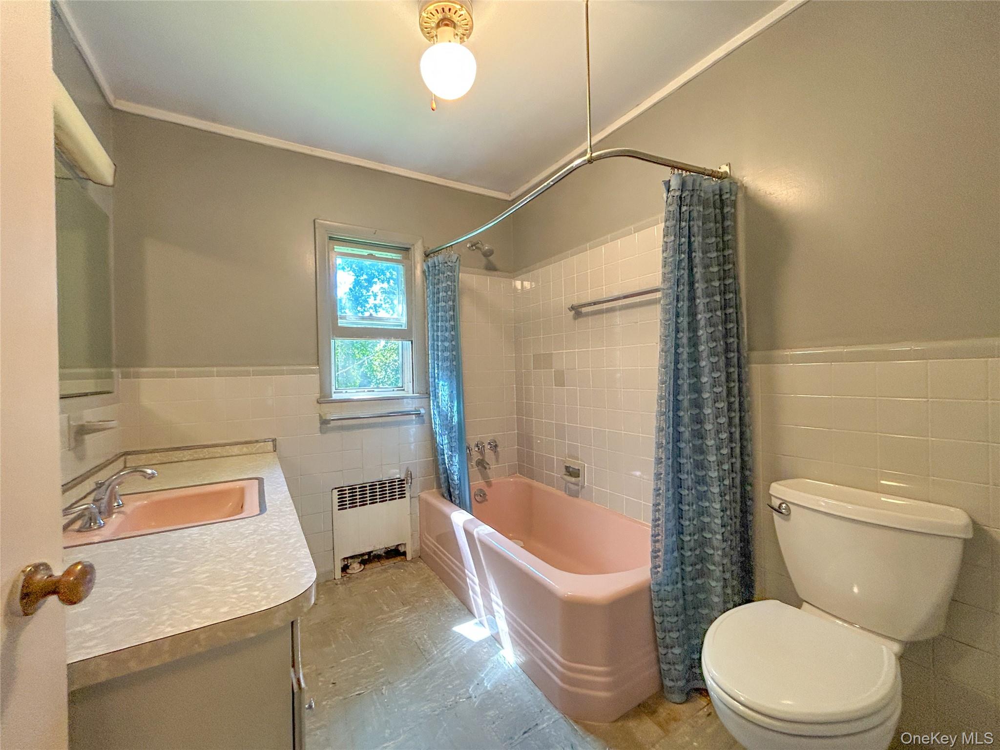 18 Beechwood Park, Poughkeepsie, NY 12601