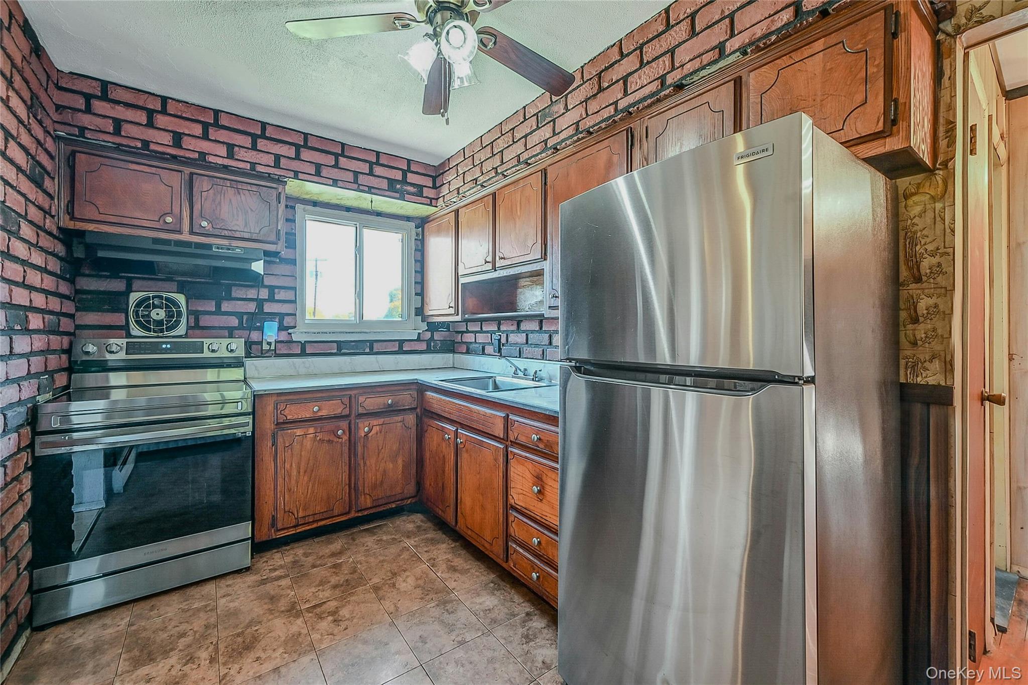 92 Grand Boulevard, Wyandanch, NY 11798